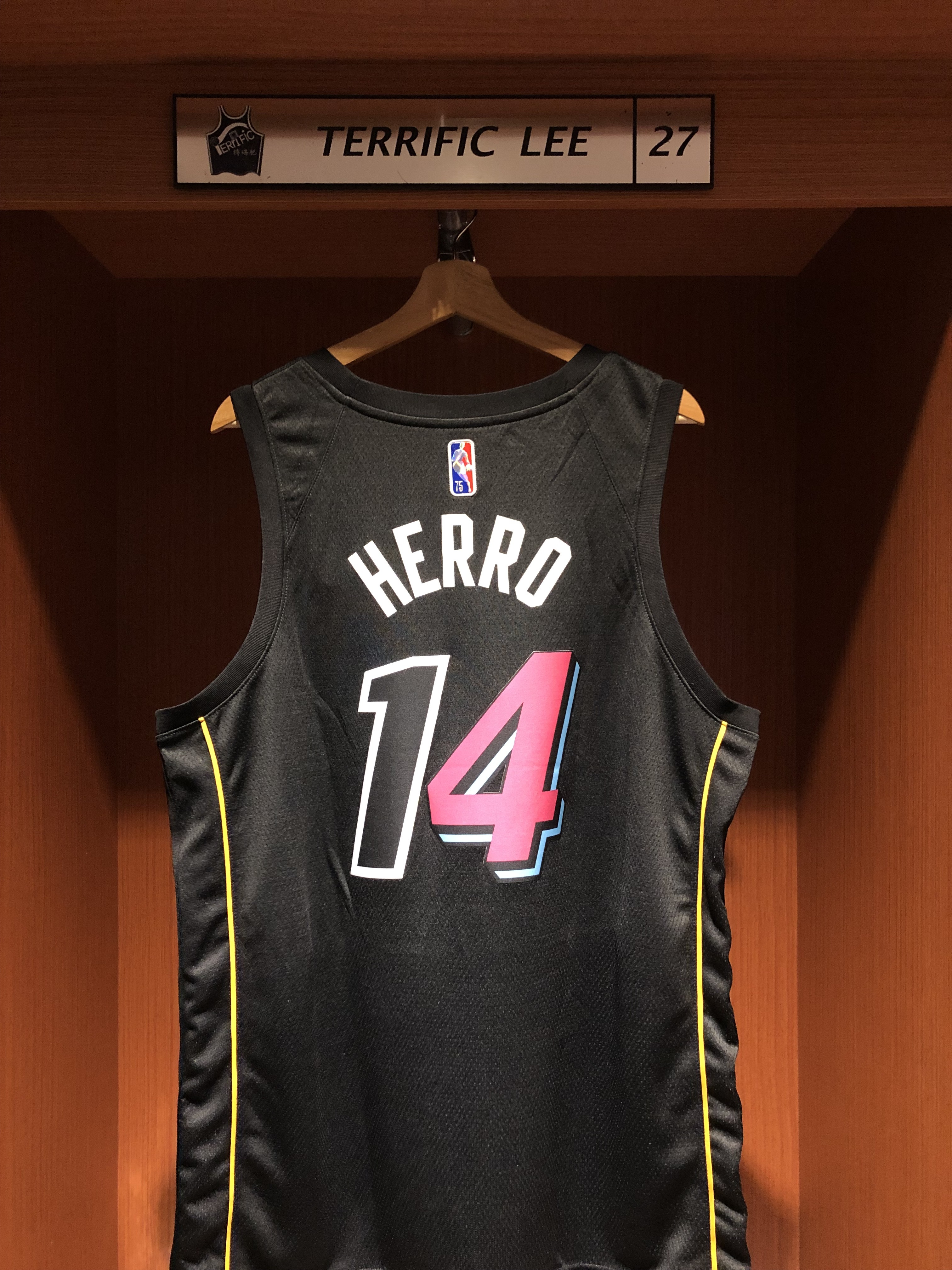 NBA球衣 Tyler Herro 邁阿密熱火城市 75周年 鑽石標 City Nike Swingman 球迷版 熱轉印 全新