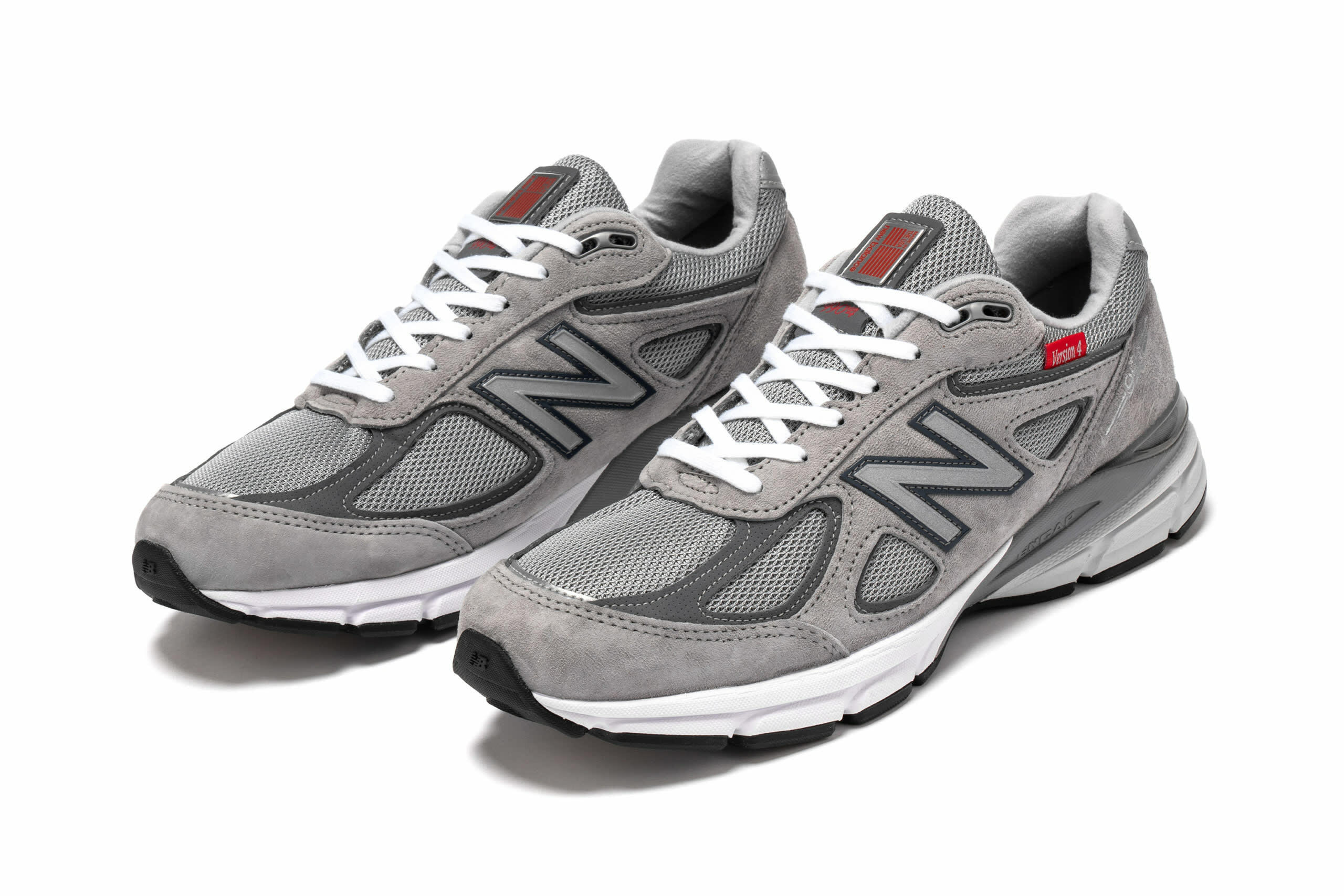 New Balance M990VS4 