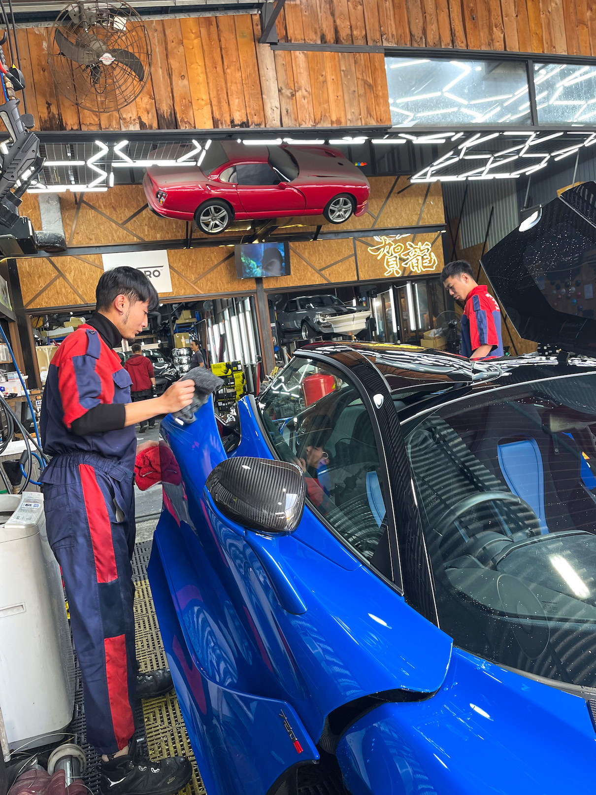 賀龍汽車維修 Ho Lung Motor blue mclaren 720S