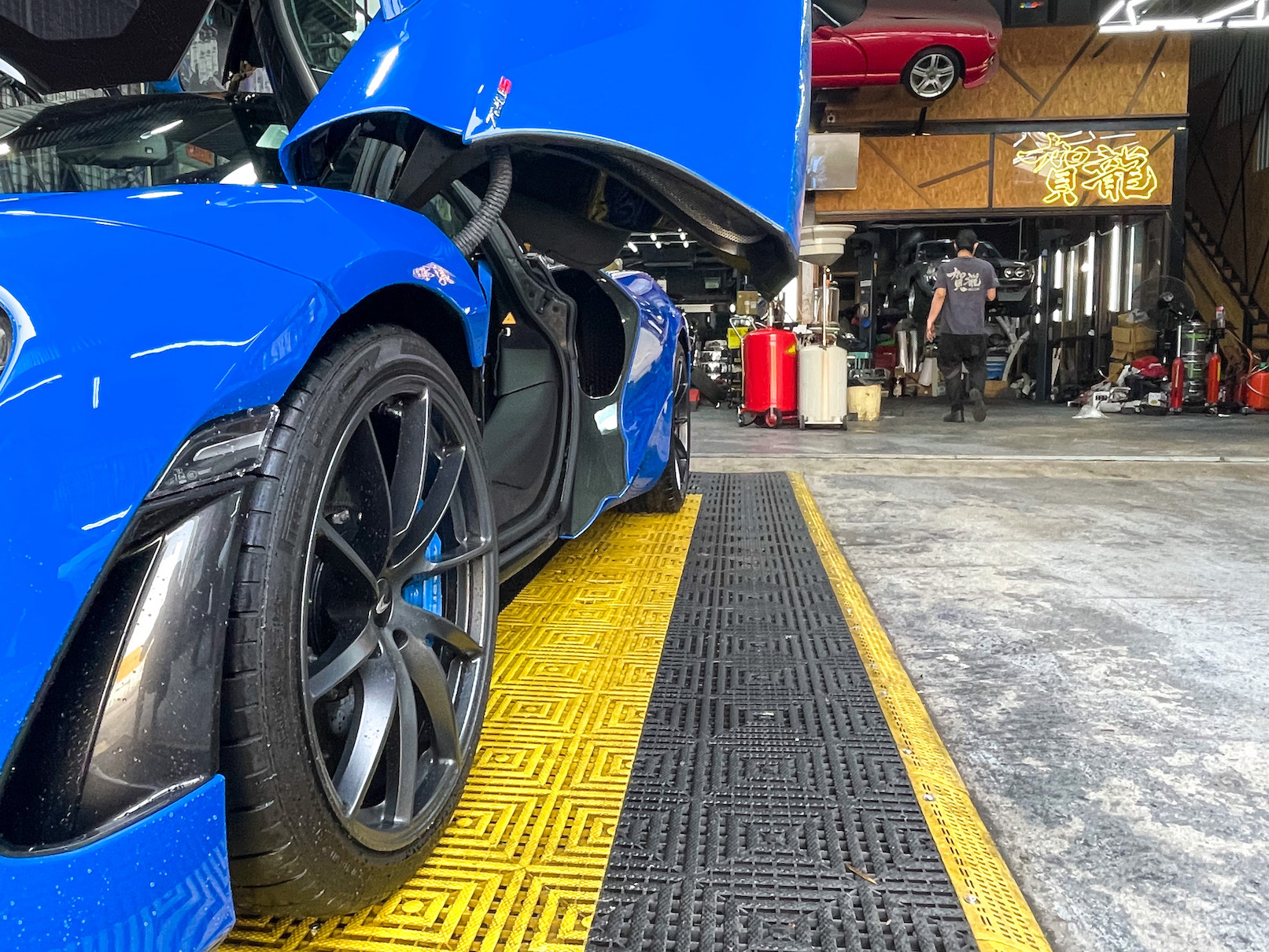 賀龍汽車維修 Ho Lung Motor blue mclaren 720S super nano hong kong 香港 粉嶺