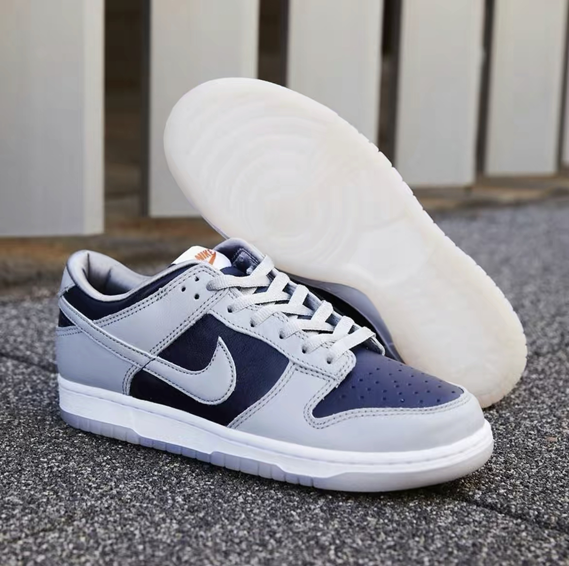 dunk low navy grey