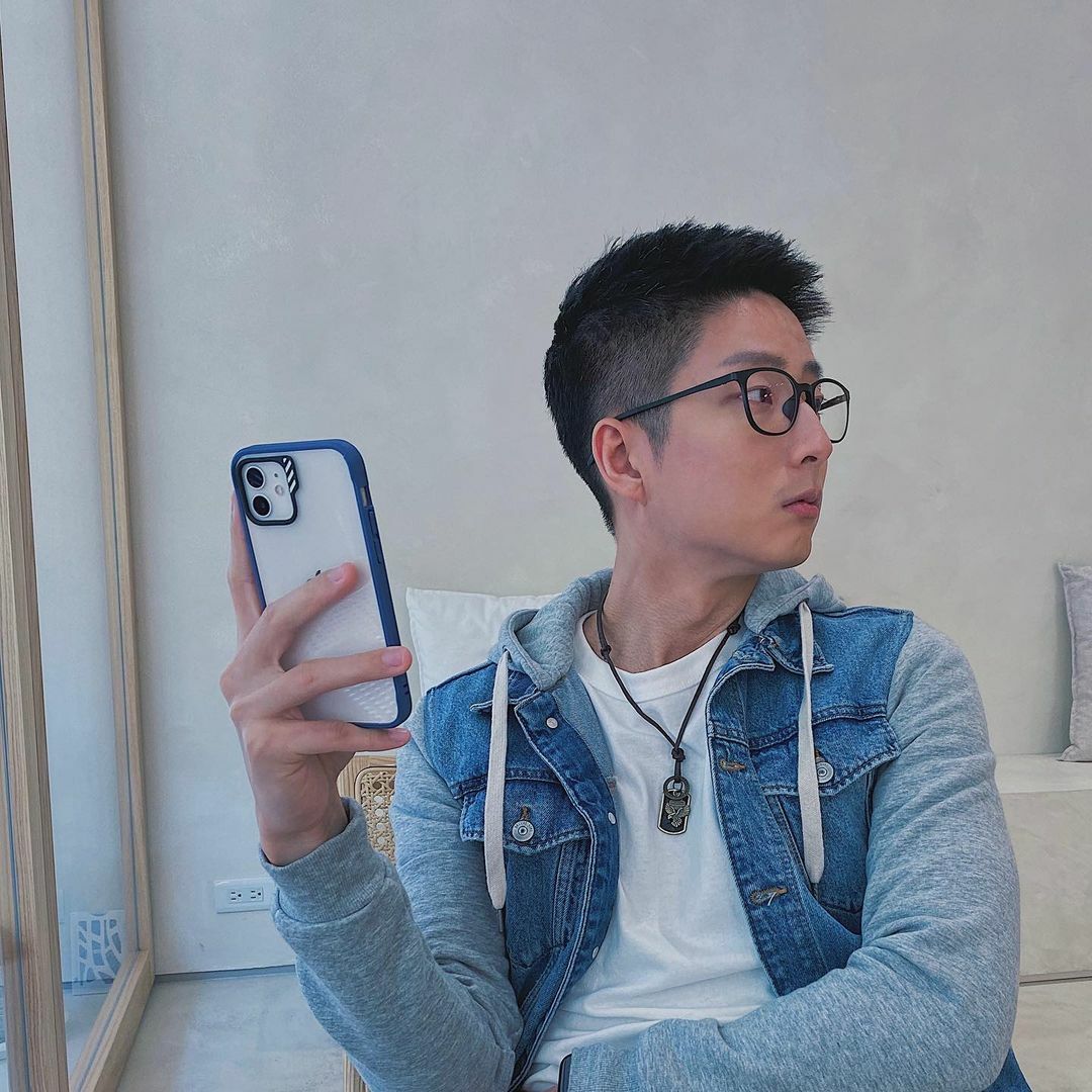 𝗛𝗨𝗚𝗢 𝗖 definitelynotkorean JTLEGEND iPhone 13 手機殼開箱