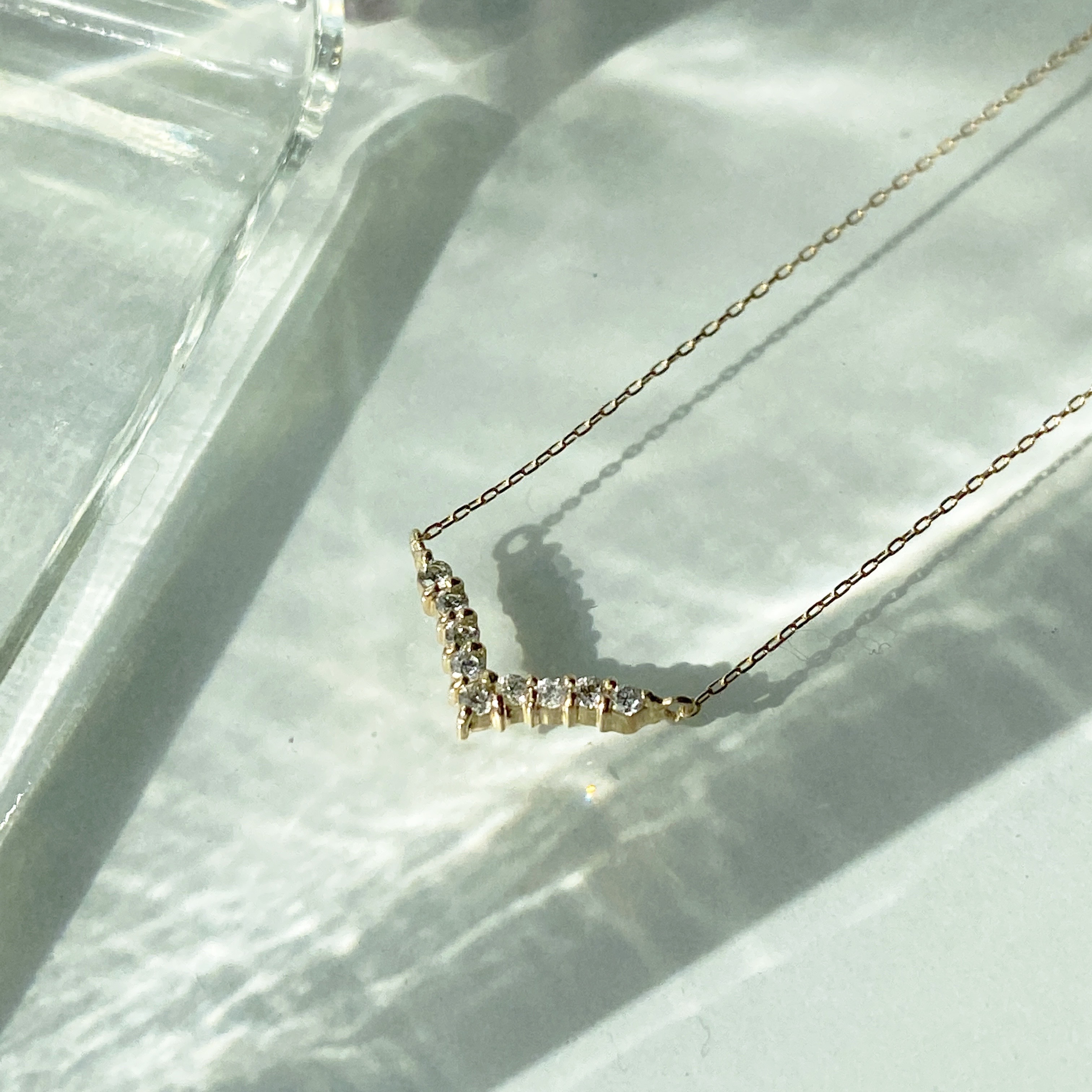 10K/迷人微笑-V型閃耀鎖骨鍊