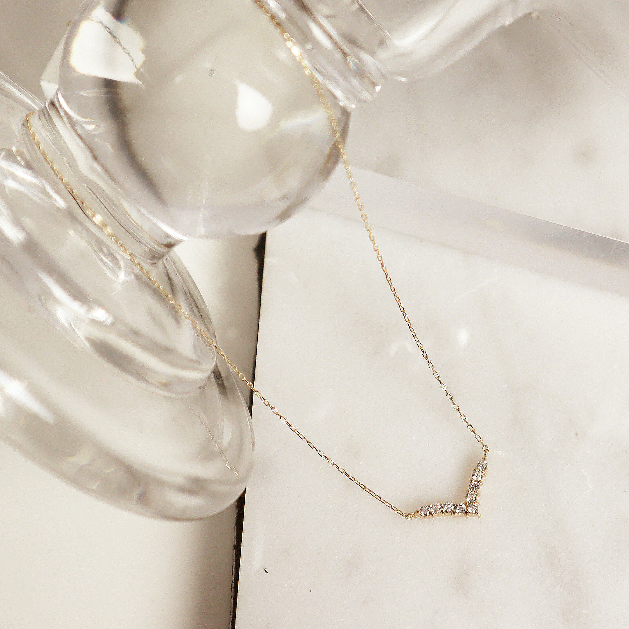 10K/迷人微笑-V型閃耀鎖骨鍊