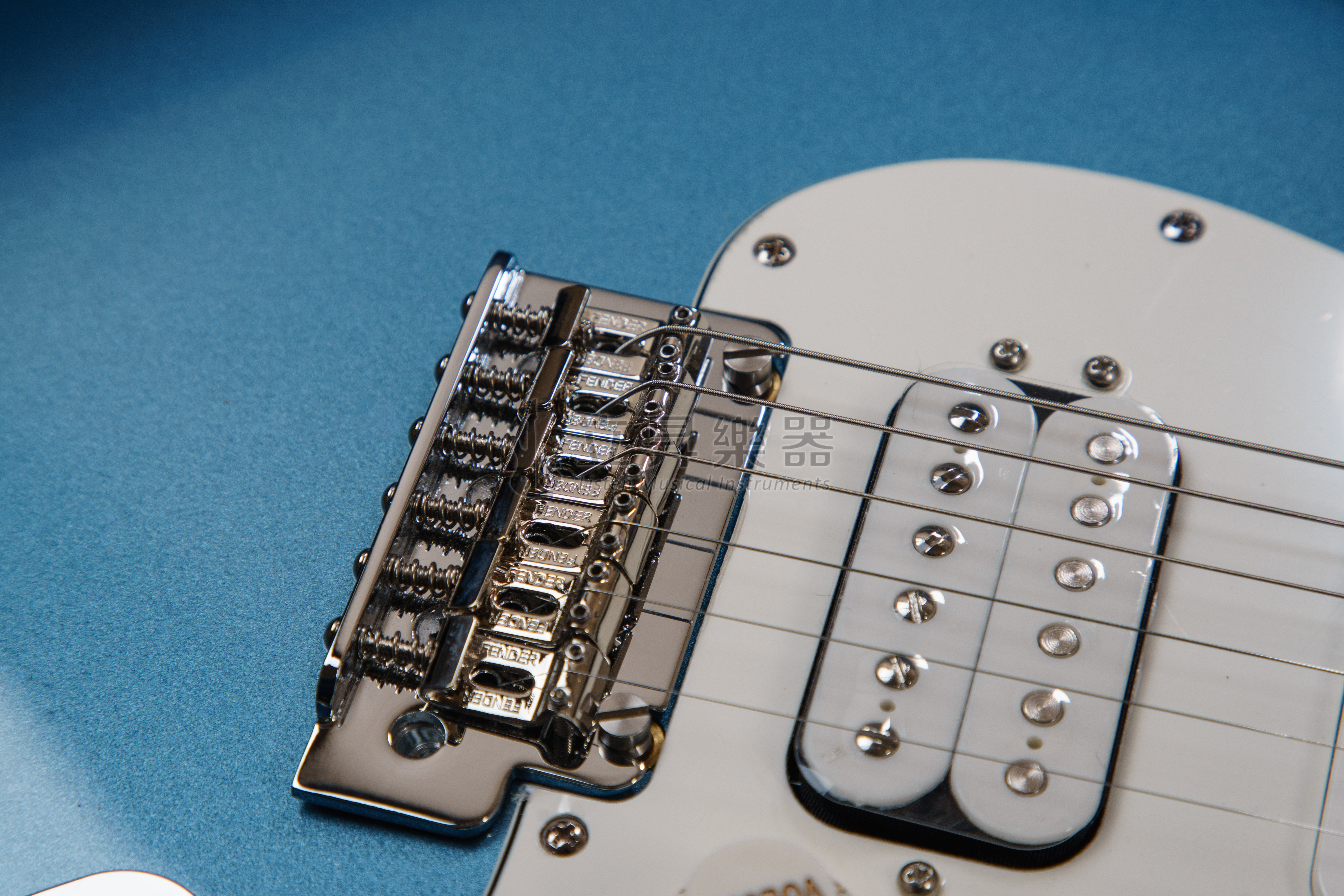 Fender Fender Player Stratocaster HSS MN TPL 單單雙 小搖座 兩點式搖座 楓木指板 潮池藍 墨廠 送防潑水琴袋 第 5 張圖片｜三峽吉他 / Bass