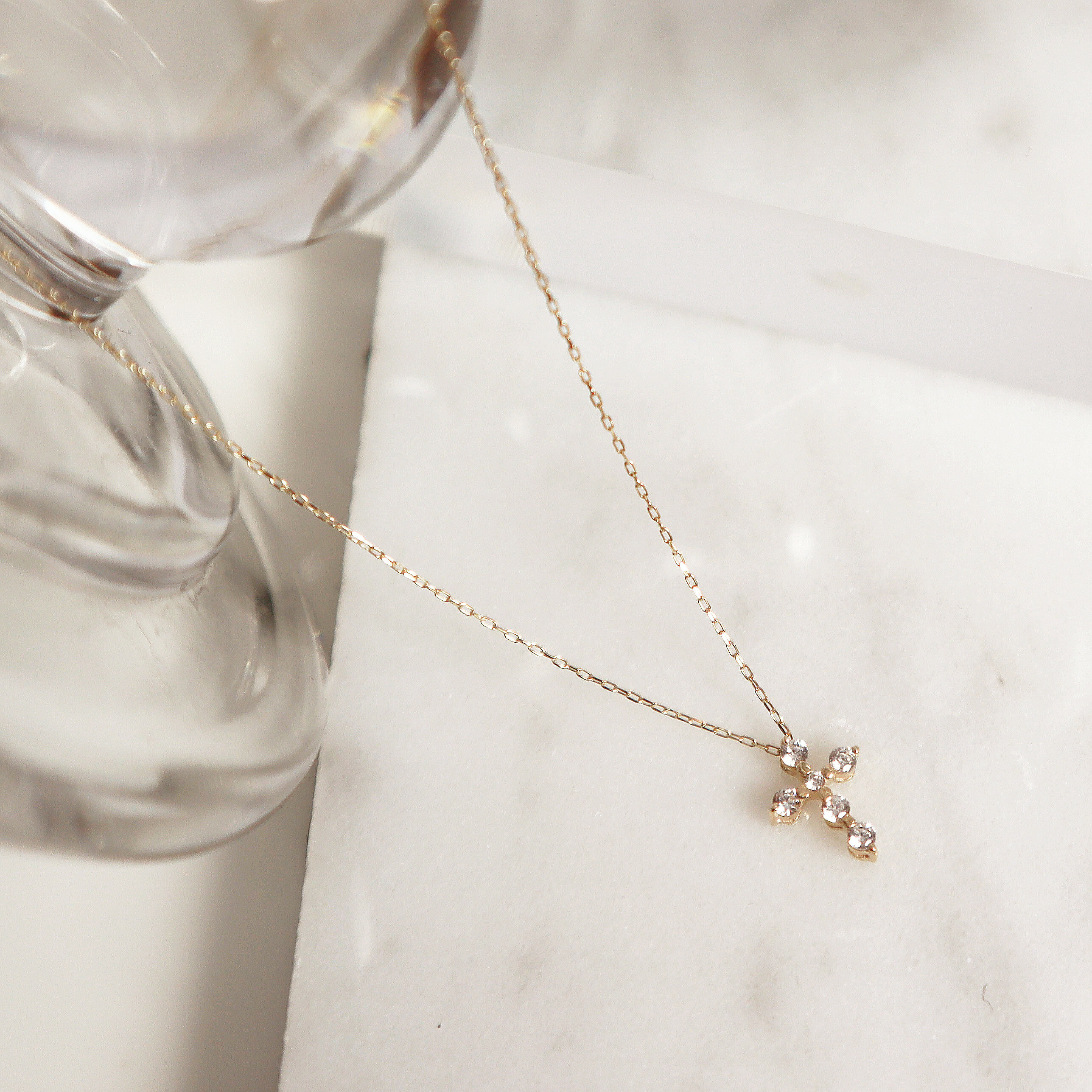 K10 / 古典十字架項鍊