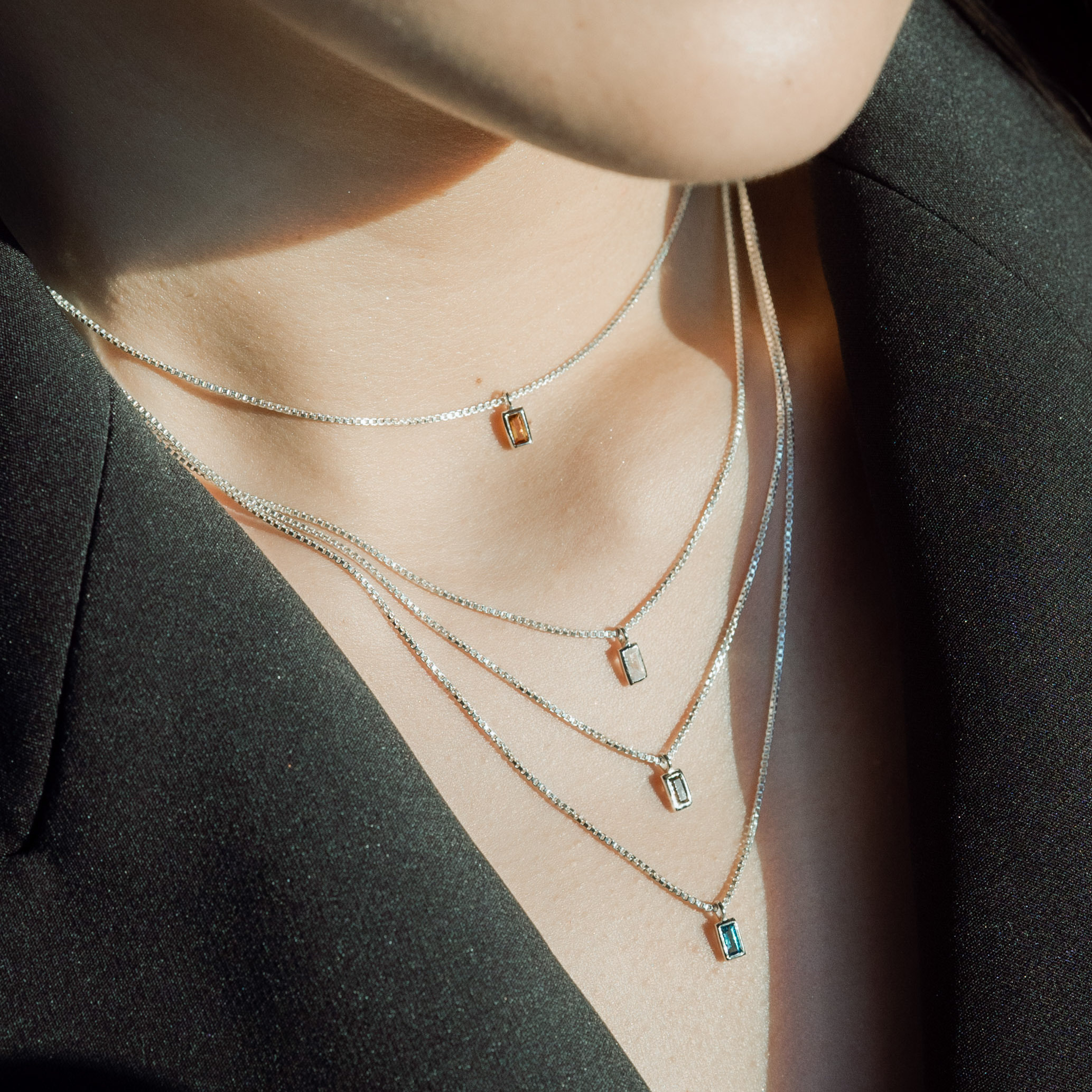 Lego直細方黃水晶盒子鎖骨鏈