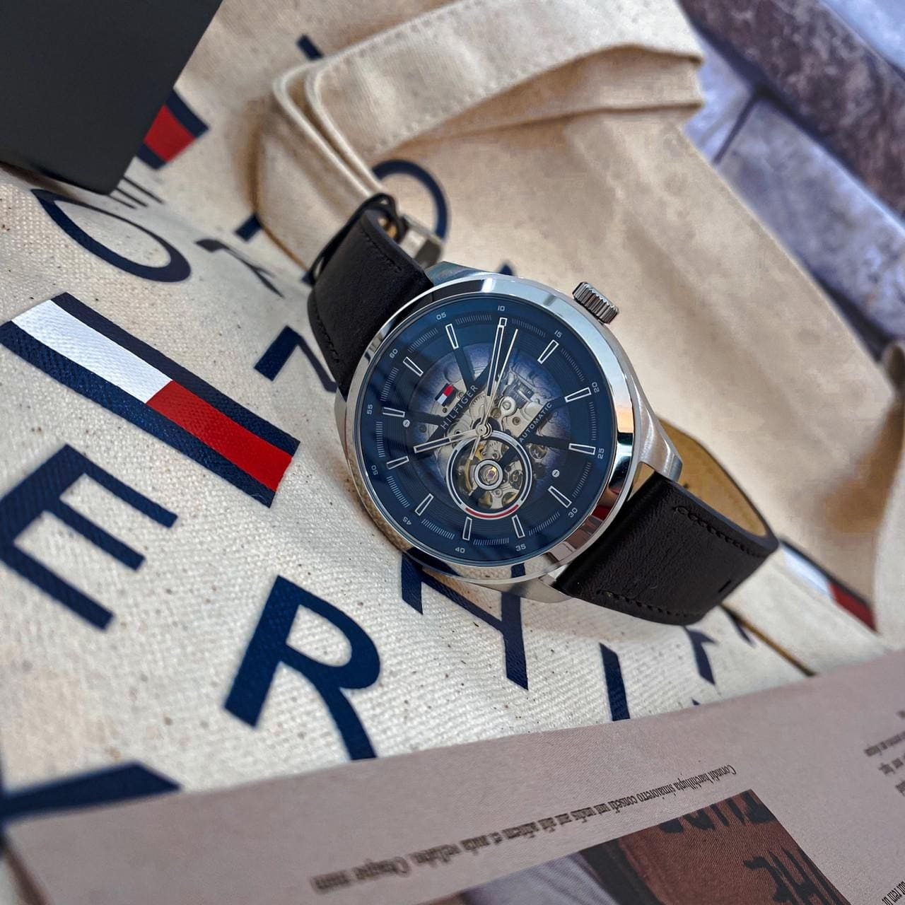 【Tommy Hilfiger】男仕銀鋼鏤空機械腕錶 1791888 (45mm) 現代鐘錶