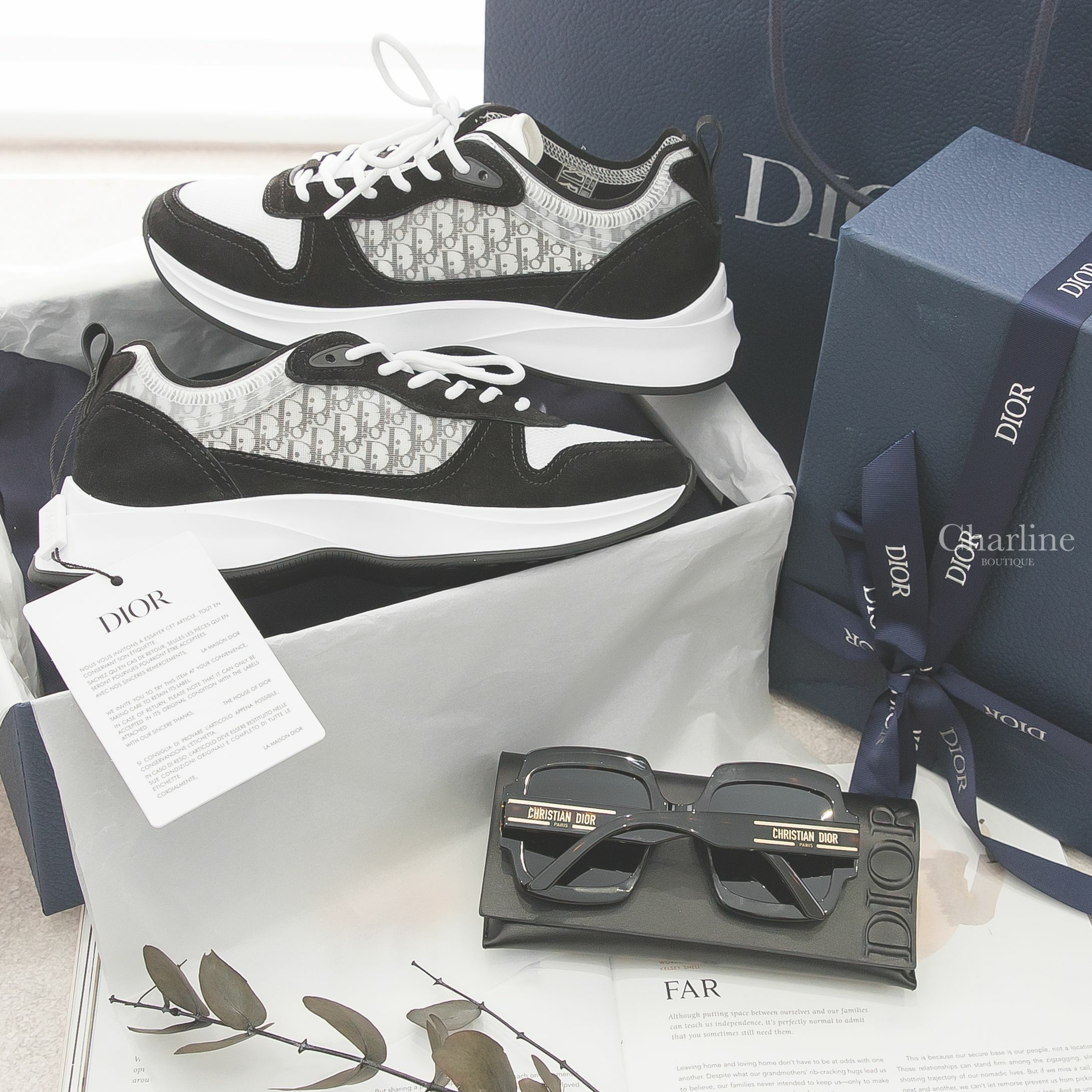 Dior B25 Runner Sneaker 灰色老花帆布拼黑色麂皮運動鞋,Dior Diorsignature Square Sunglasses 棕色玳瑁方框藍色鏡片側邊金色 Logo 太陽眼鏡-Charline Boutique 精品代購