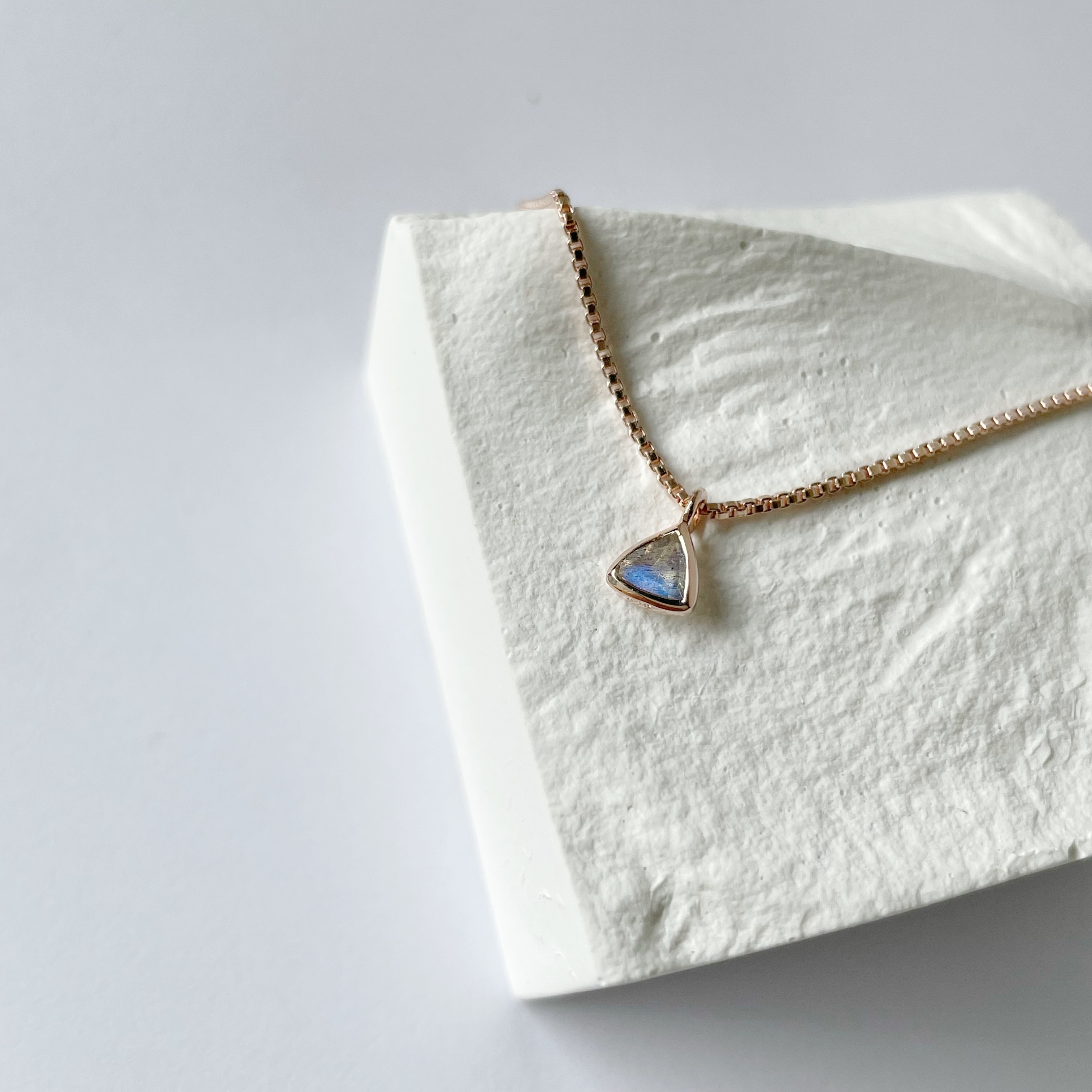 Lego三角拉長盒子鎖骨鏈