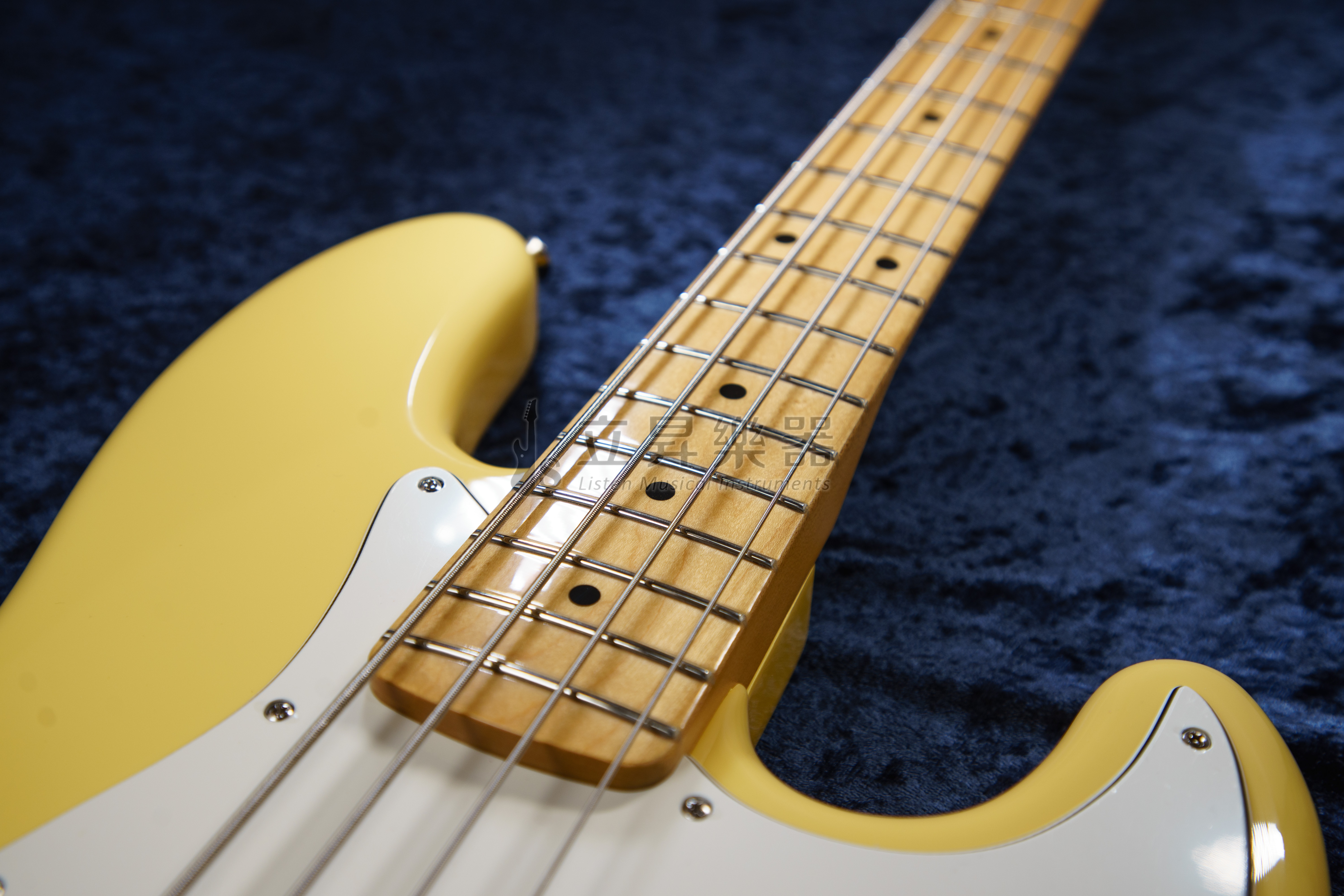 Fender Fender Player JAZZ BASS MN BCR 電貝斯 楓木指板 開放式機械弦鈕 奶油色 墨廠 送防潑水琴袋 第 4 張圖片｜三峽吉他 / Bass