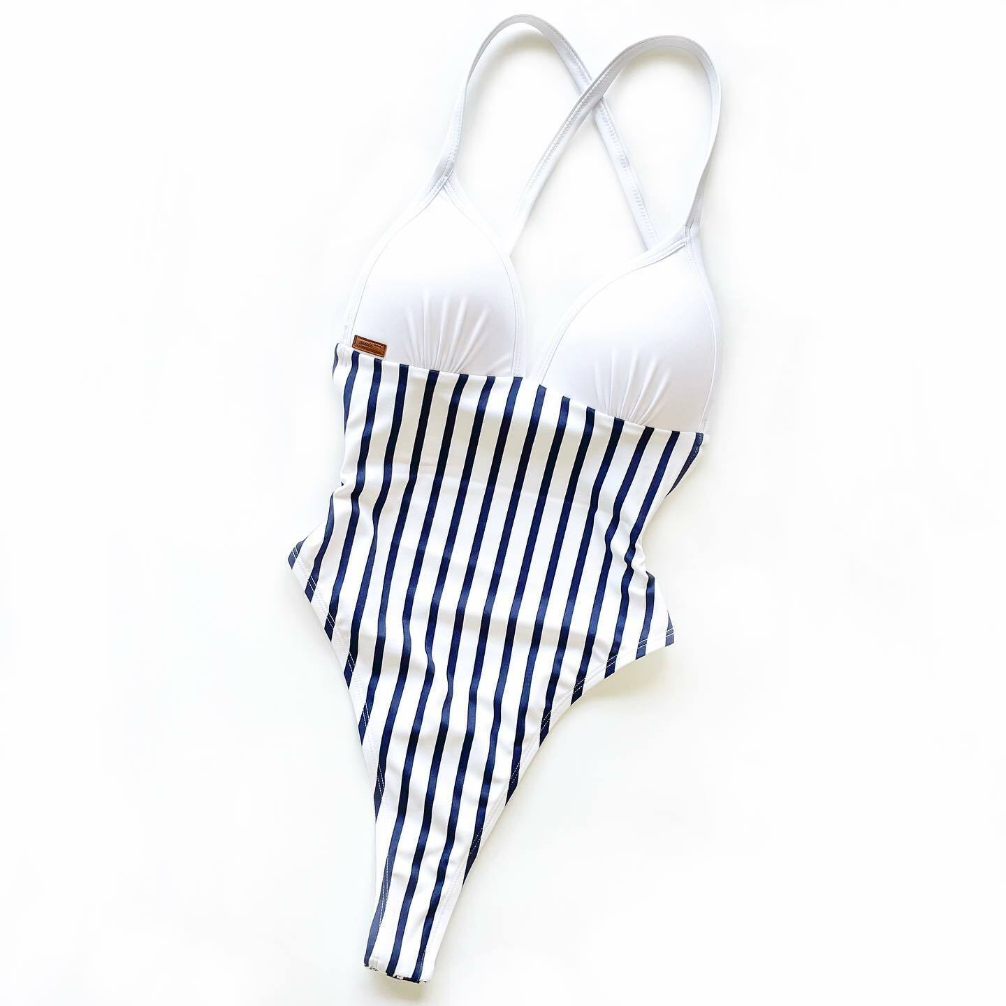 【白x海軍條紋xF32小莫】UPVEW 三角美胸海鷗丁拼色連身泳裝