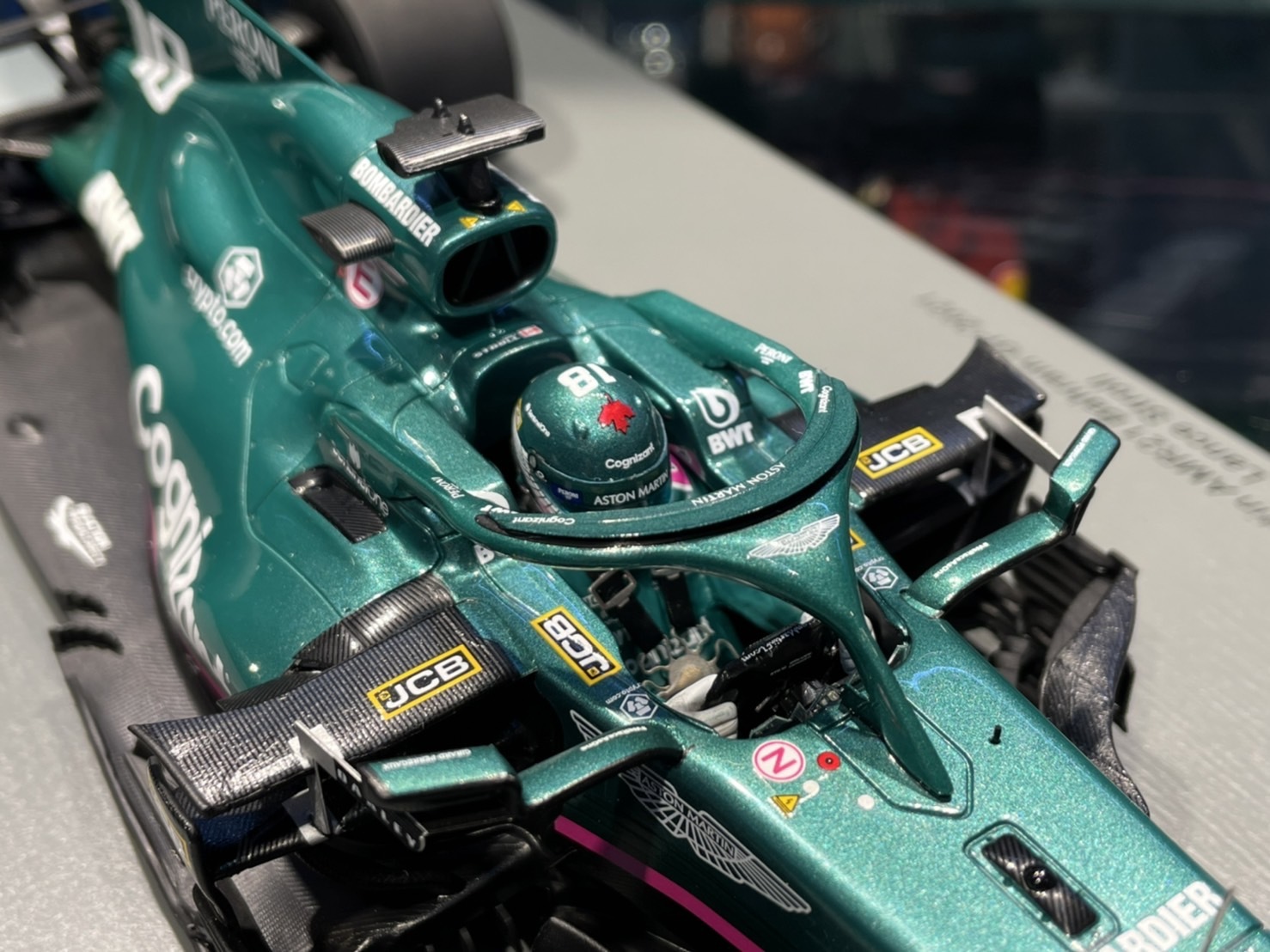 スパーク1/18 AMR21 2021 #5 SPARK-MODEL 18S587 Scale 1/18 | ASTON MARTIN F1 AMR21