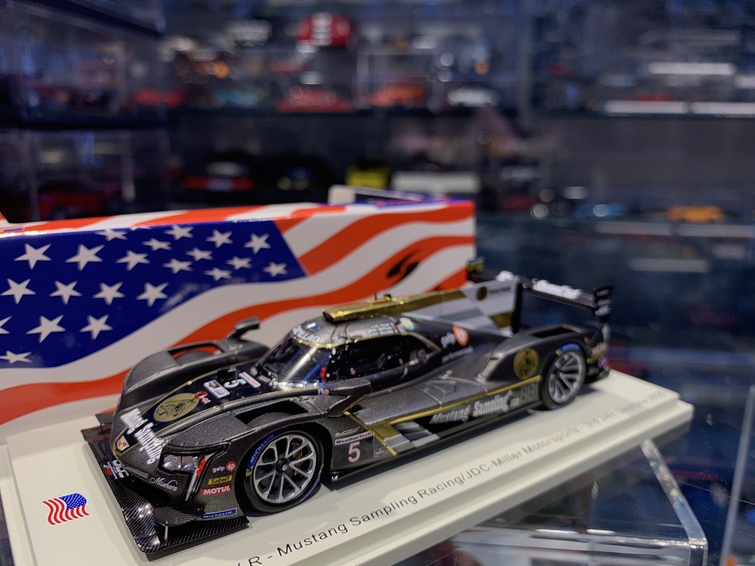 Amazon.co.jp: スパーク Spark 1/43 Cadillac DPi-V.R - Mustang