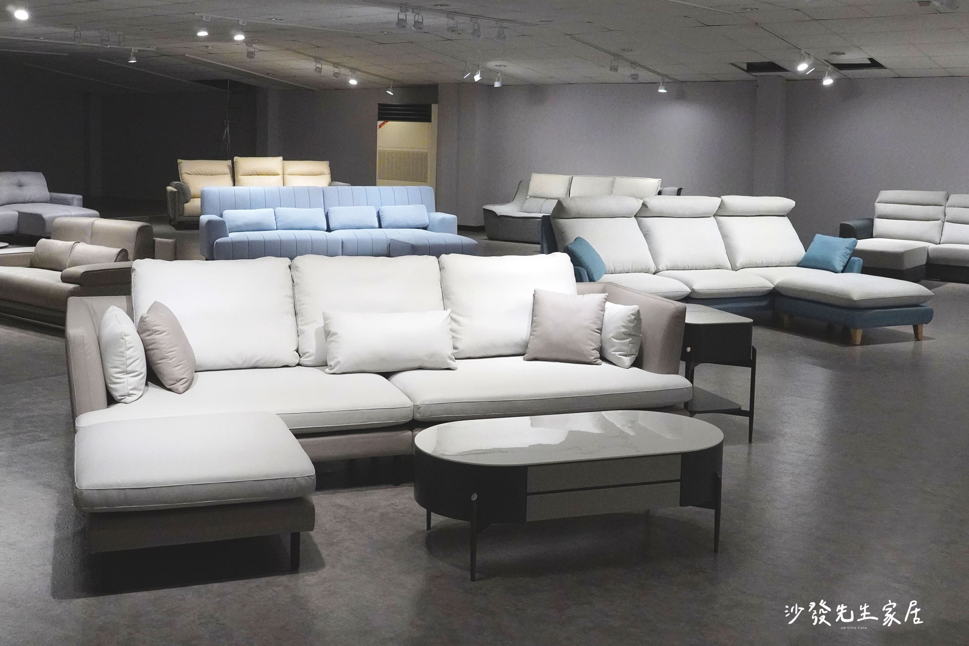 《沙發推薦》沙發深度原來那麼重要，選對沙發擁有好心情！