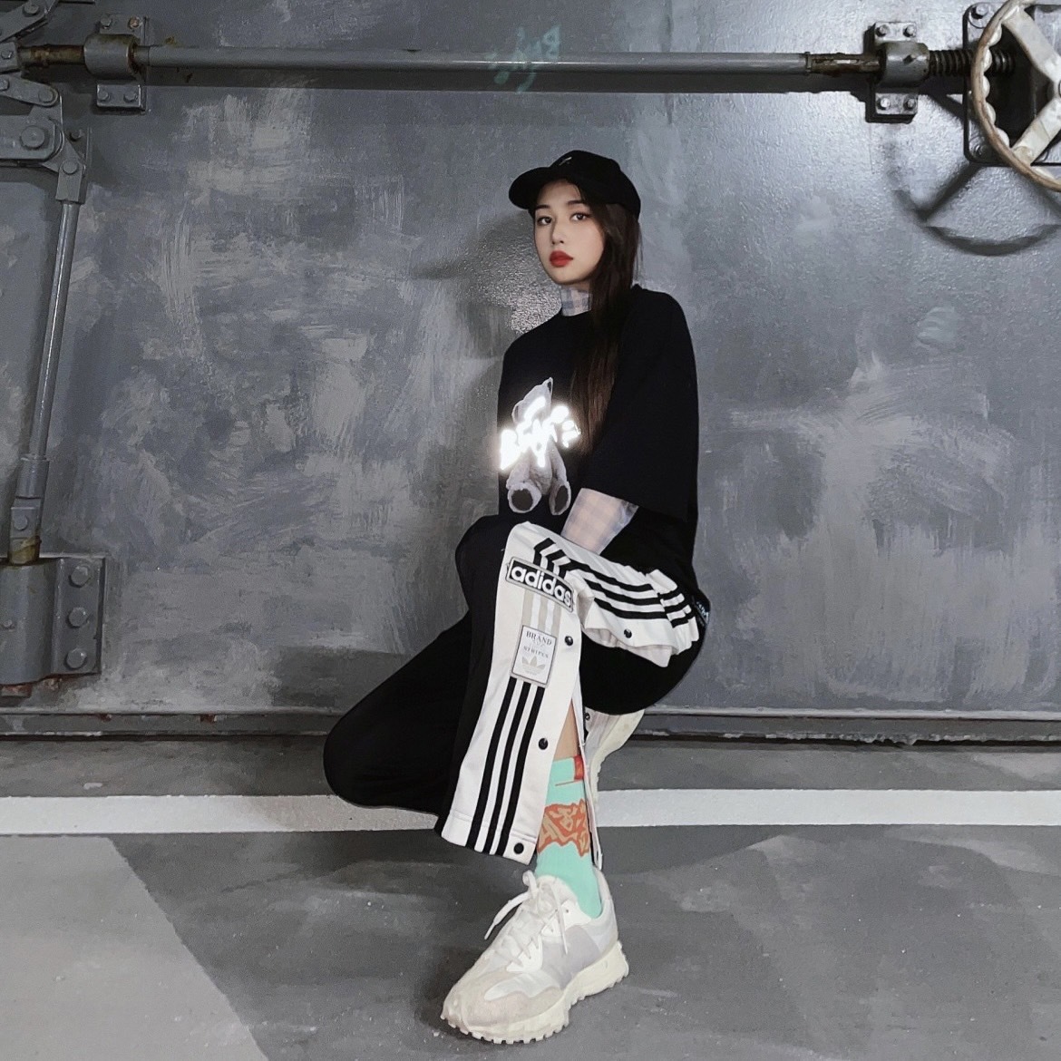 New Balance 327 SFD 白絲綢 白灰 麂皮 拼接 休閒鞋 現貨