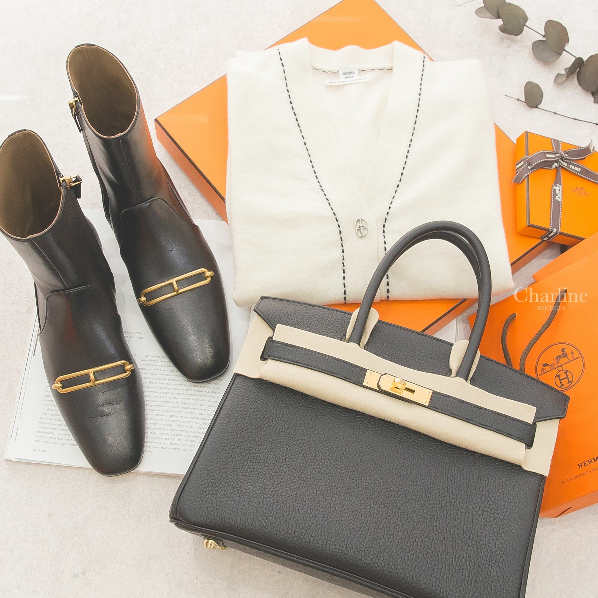 Hermès Dora Ankle Boot 黑色金色θ山羊皮低跟踝靴,Hermès Birkin 30cm 89 Noir Togo Z刻黑色金釦鉑金包-Charline Boutique 精品代購