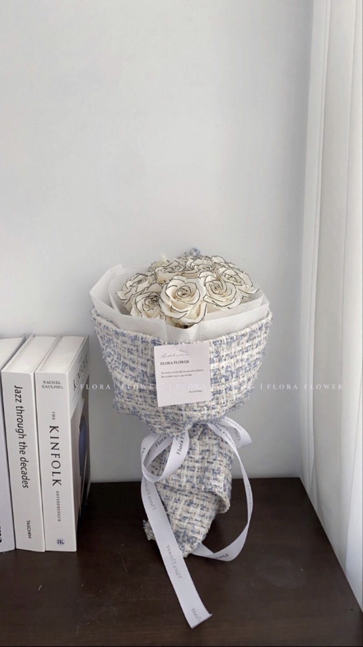 俄羅斯永生花束-藍布小香風