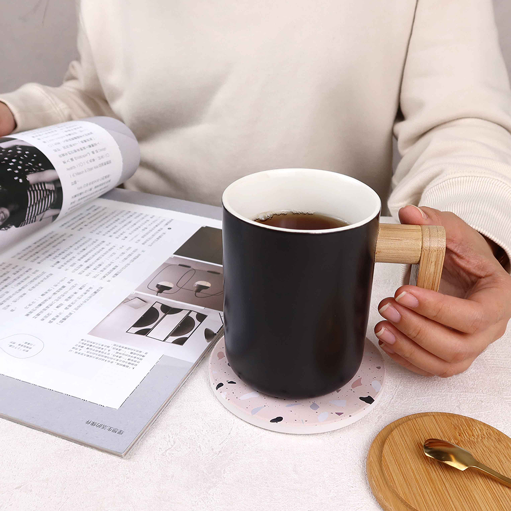 無印風木柄附蓋馬克杯 350ml