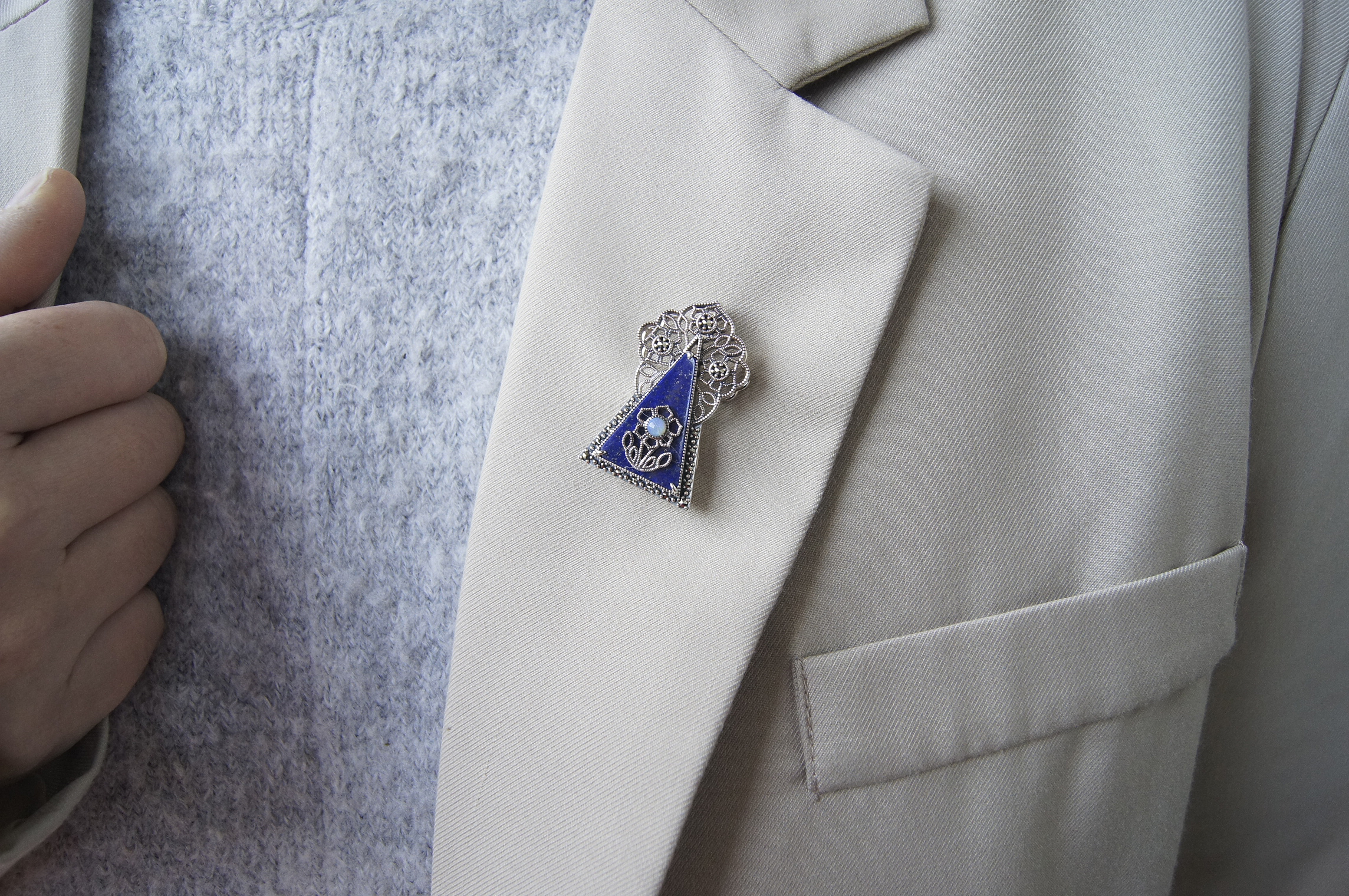 花的祝福青金石胸墜