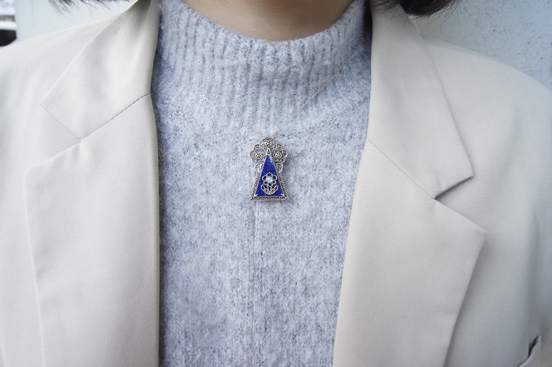 花的祝福青金石胸墜