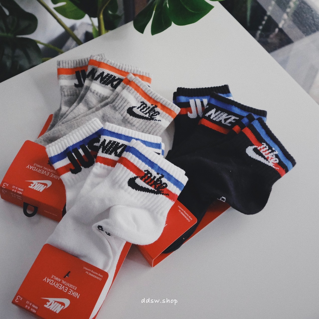 Nike JUST DO IT LOGO條紋 中筒襪 襪子