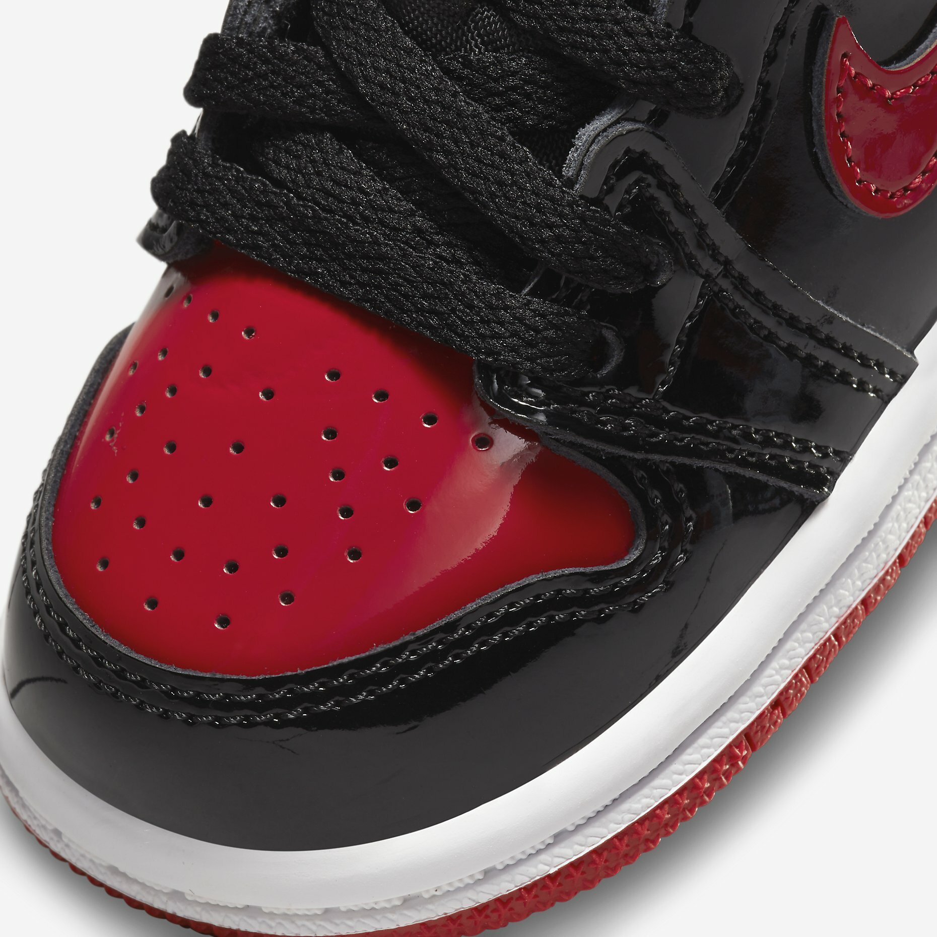 Jordan 1 Retro High OG (TD) '' Bred Patent '' 特殊漆皮黑紅