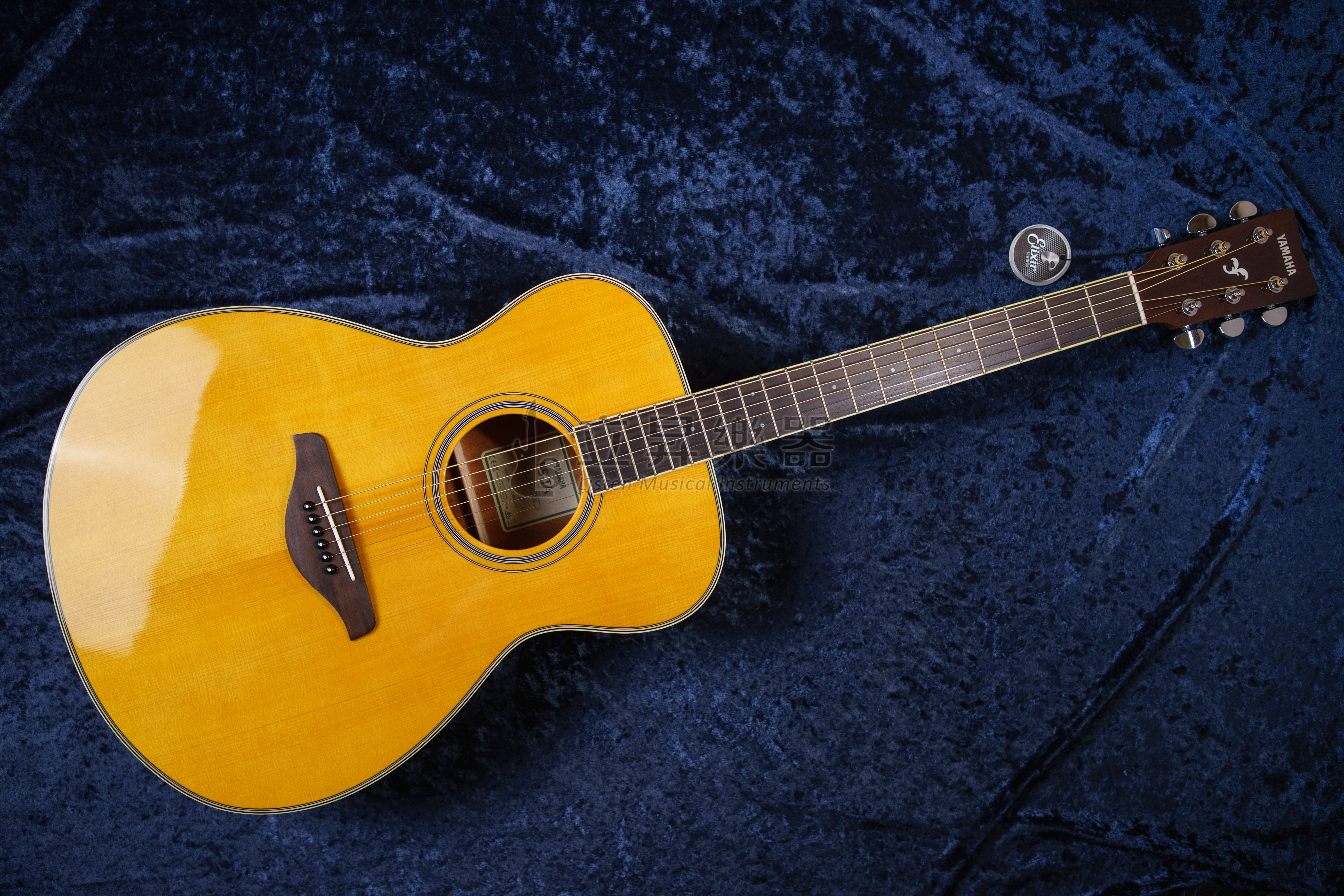 Yamaha FS-TA 單板電木吉他 原木色 / 漸層色 TransAcoustic 加震拾音器 不需外接設備也有殘響和聲效果 附原廠後琴袋