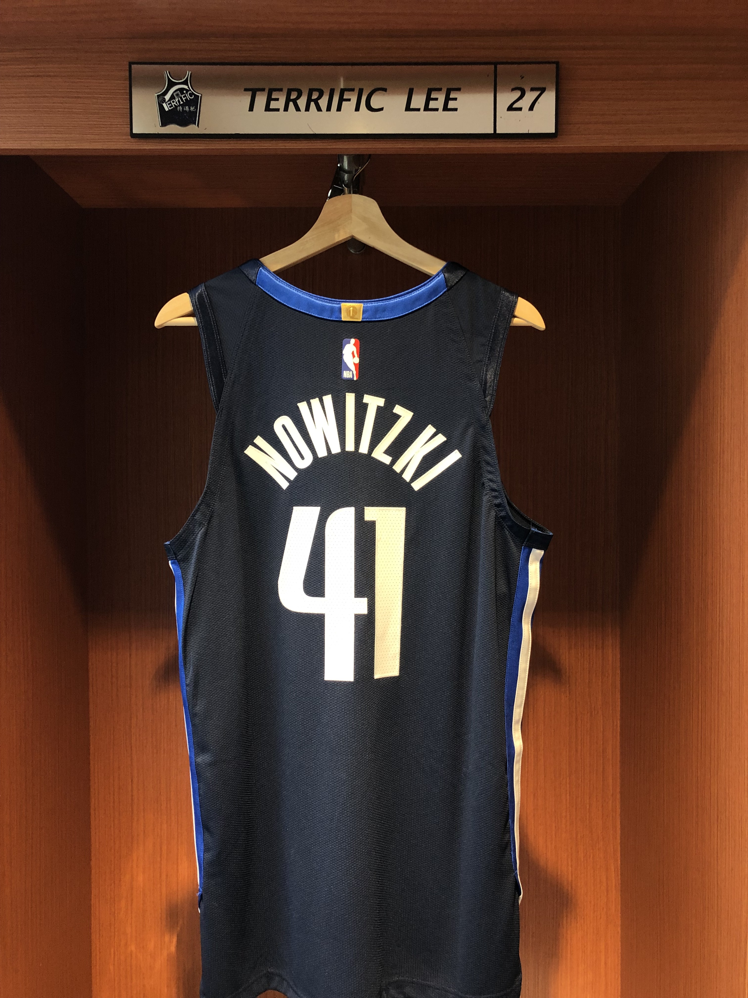 NBA球衣 Dirk Nowitzki 達拉斯小牛深藍 Statement Nike Authentic 球員版 電繡 全新