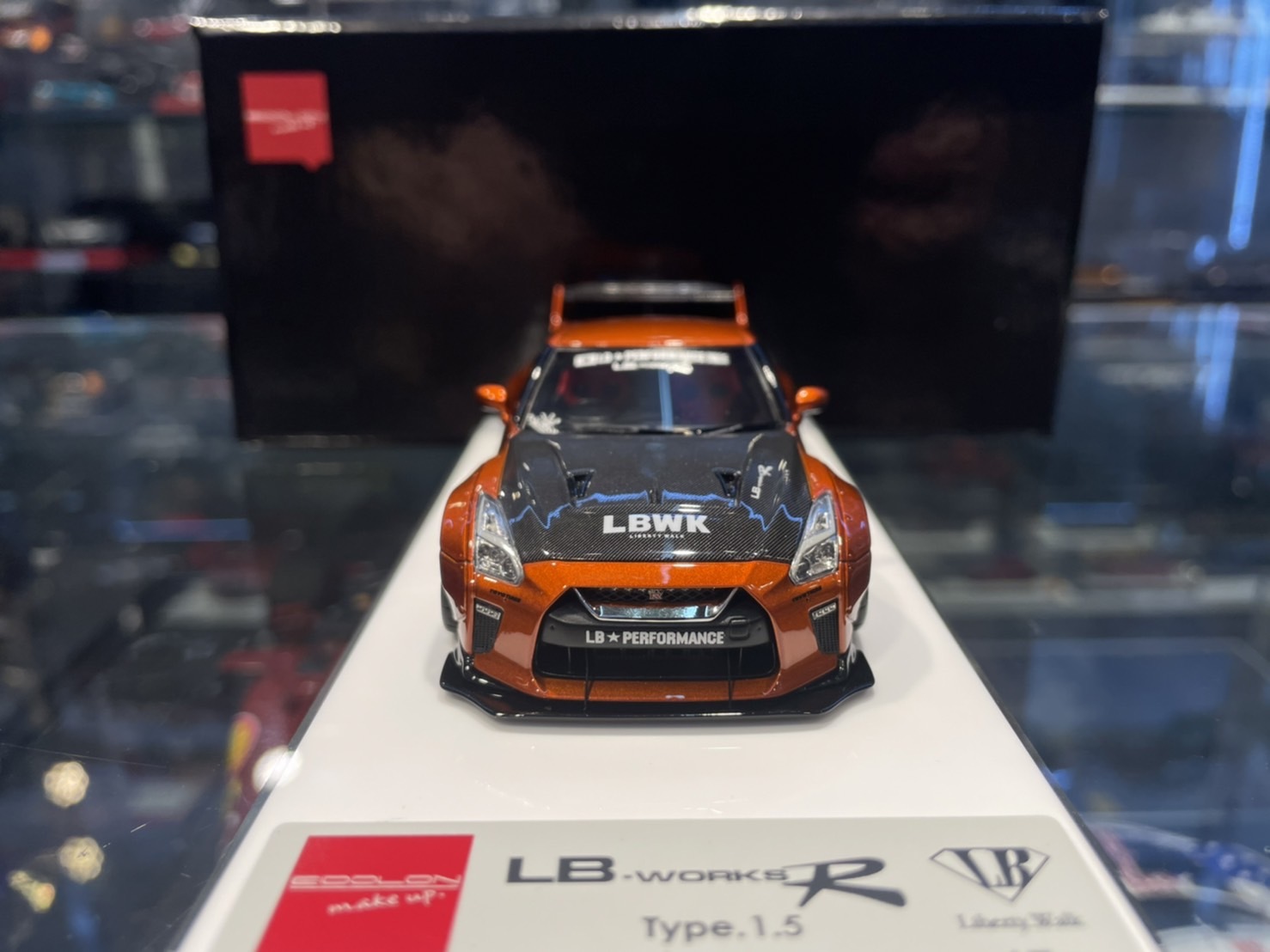 MakeUp LB015C LB WORKS R35 GT-R Type 1.5 橘色 1/43 (樹酯車)