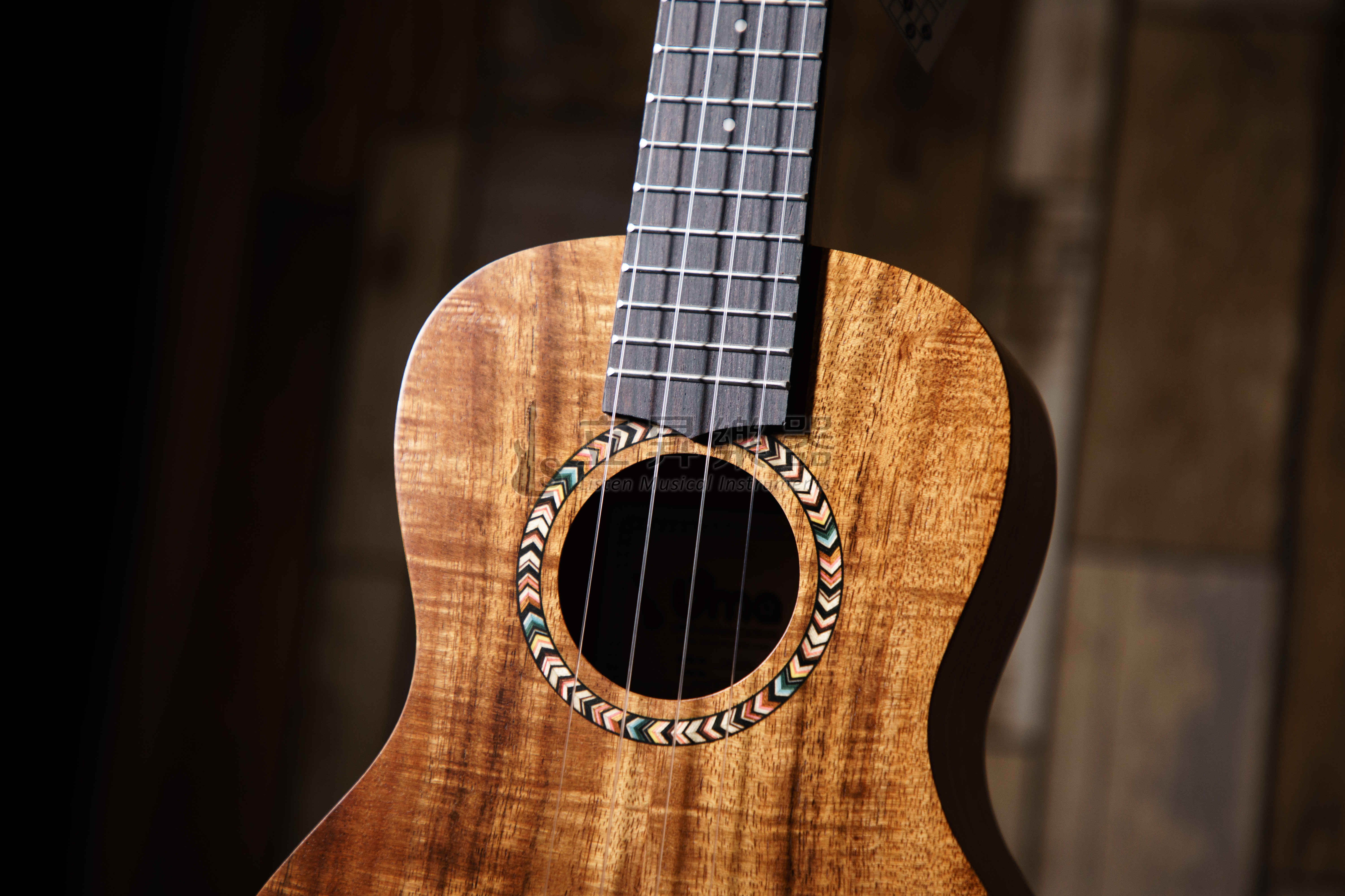 Uma UK-04C 23吋 烏克麗麗 相思木合板 附原廠黑色琴袋 UMA UKULELE 第 4 張圖片｜三峽烏克麗麗