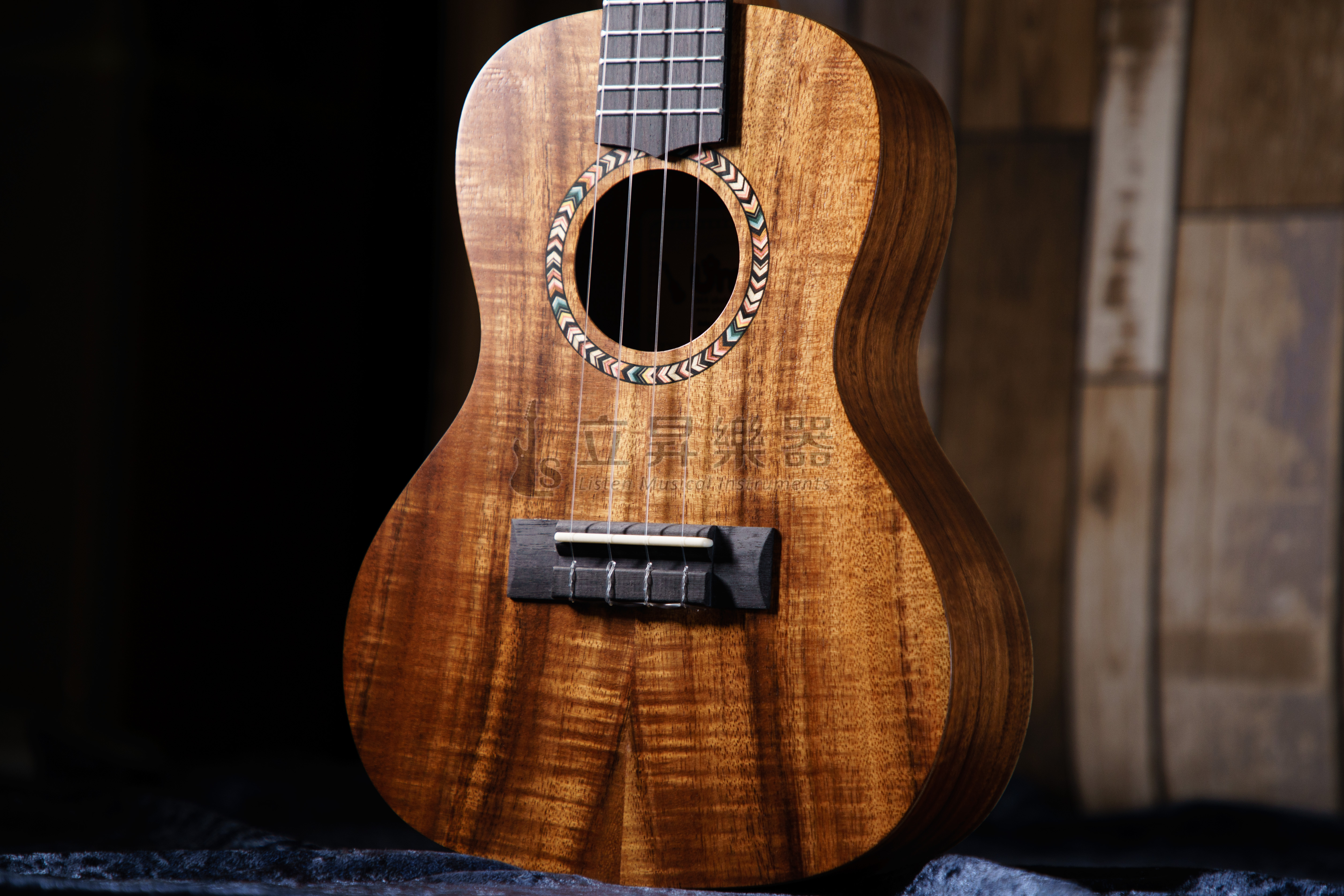 Uma UK-04C 23吋 烏克麗麗 相思木合板 附原廠黑色琴袋 UMA UKULELE