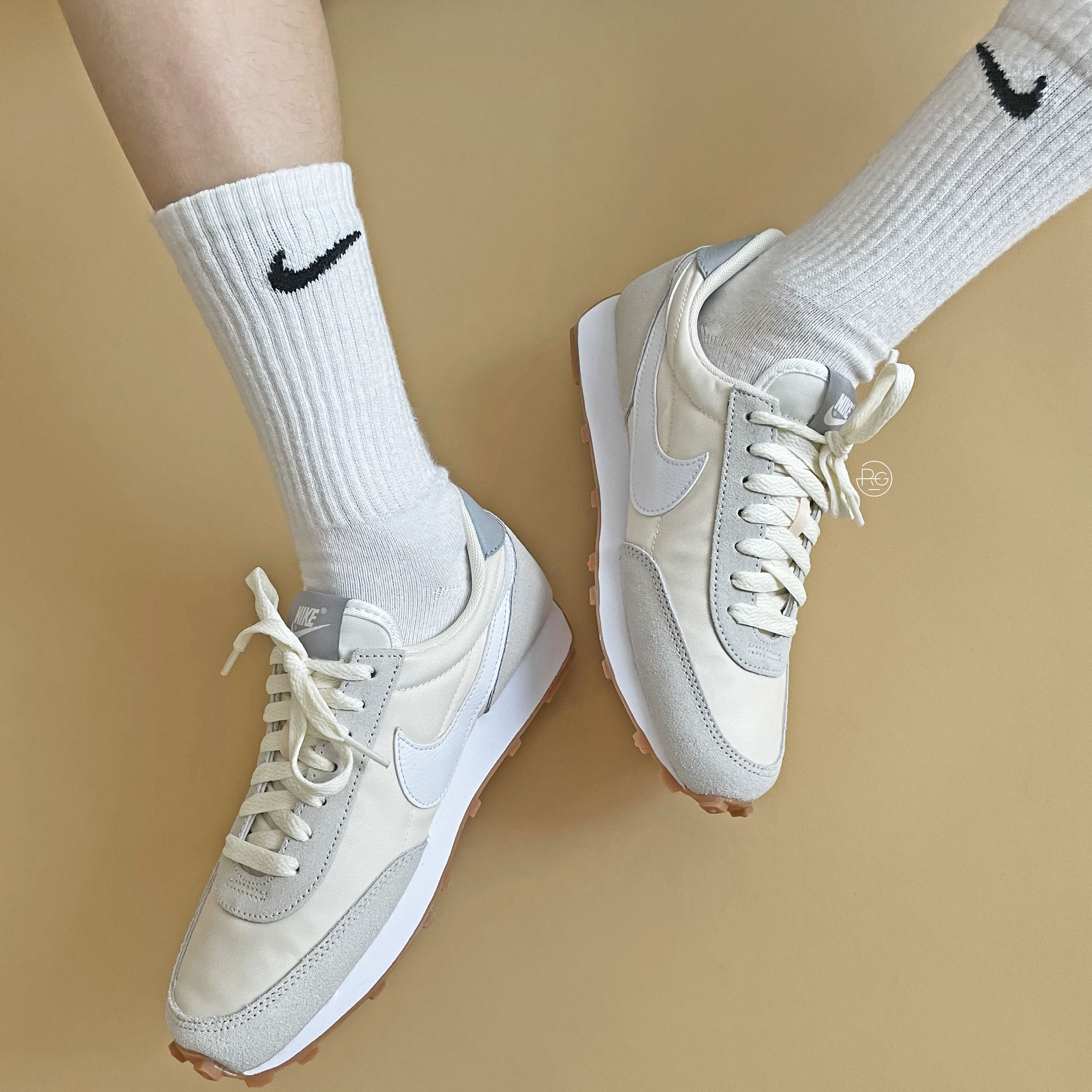 Nike Daybreak 奶油白焦糖底實穿照