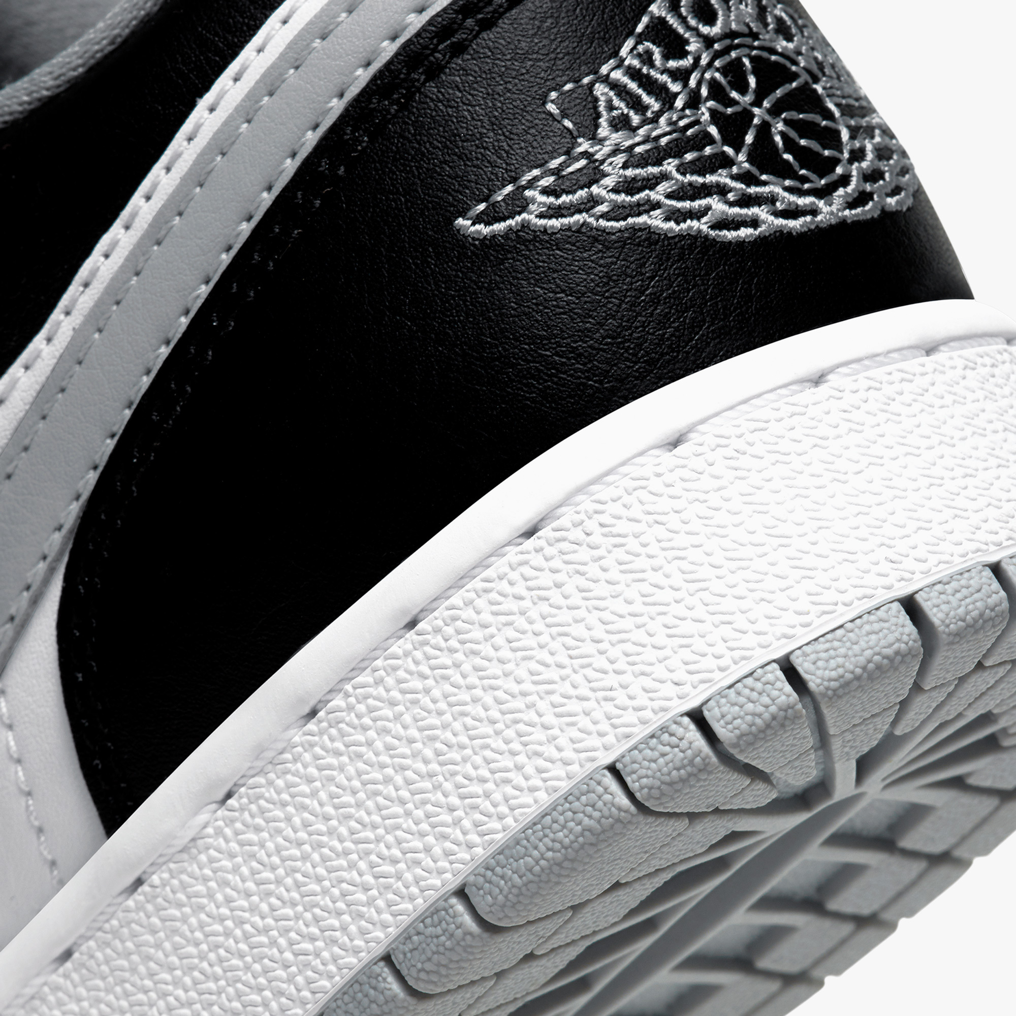 Air Jordan 1 Low GS '' Black Medium Grey '' 影子黑白灰女款