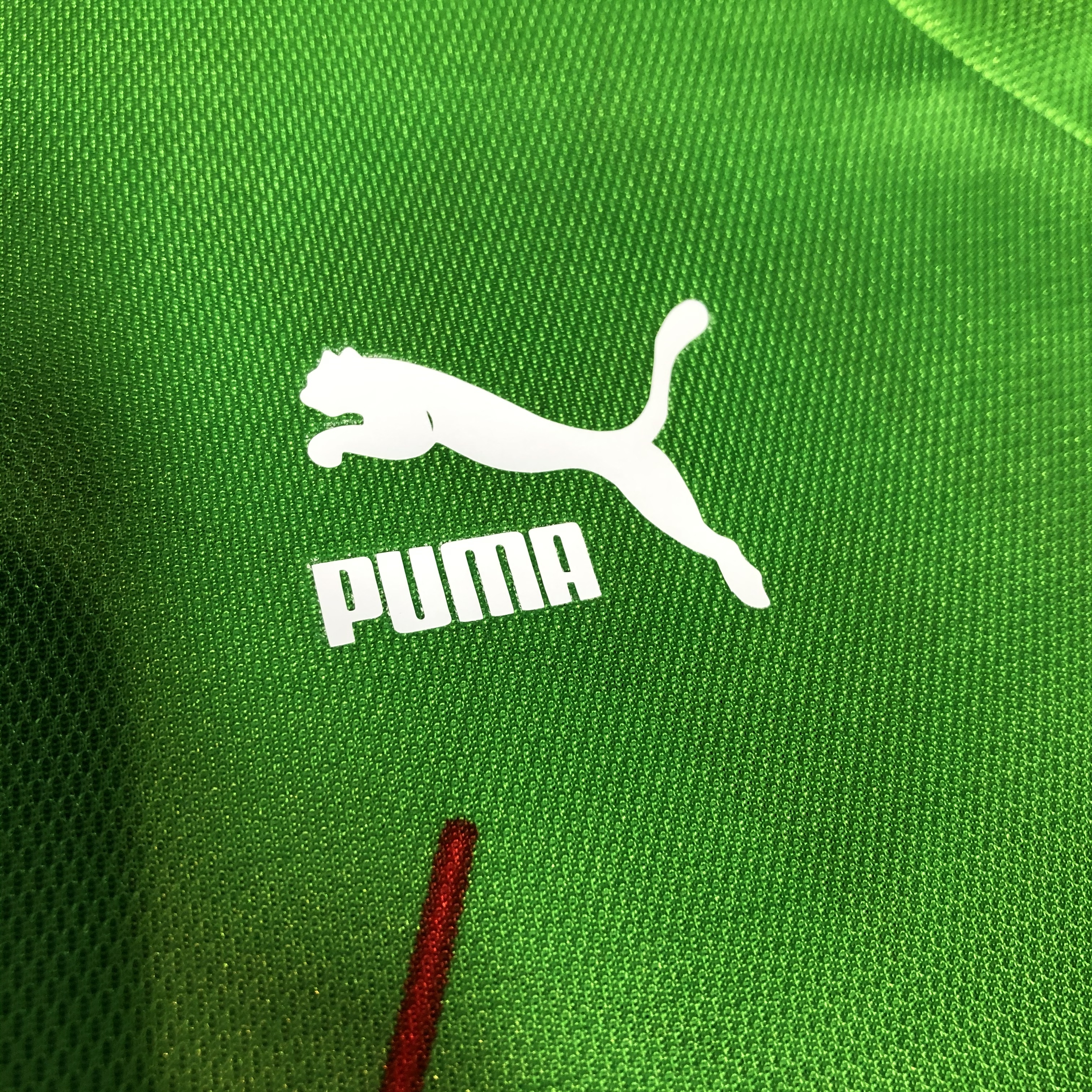 PUMA球衣廣告