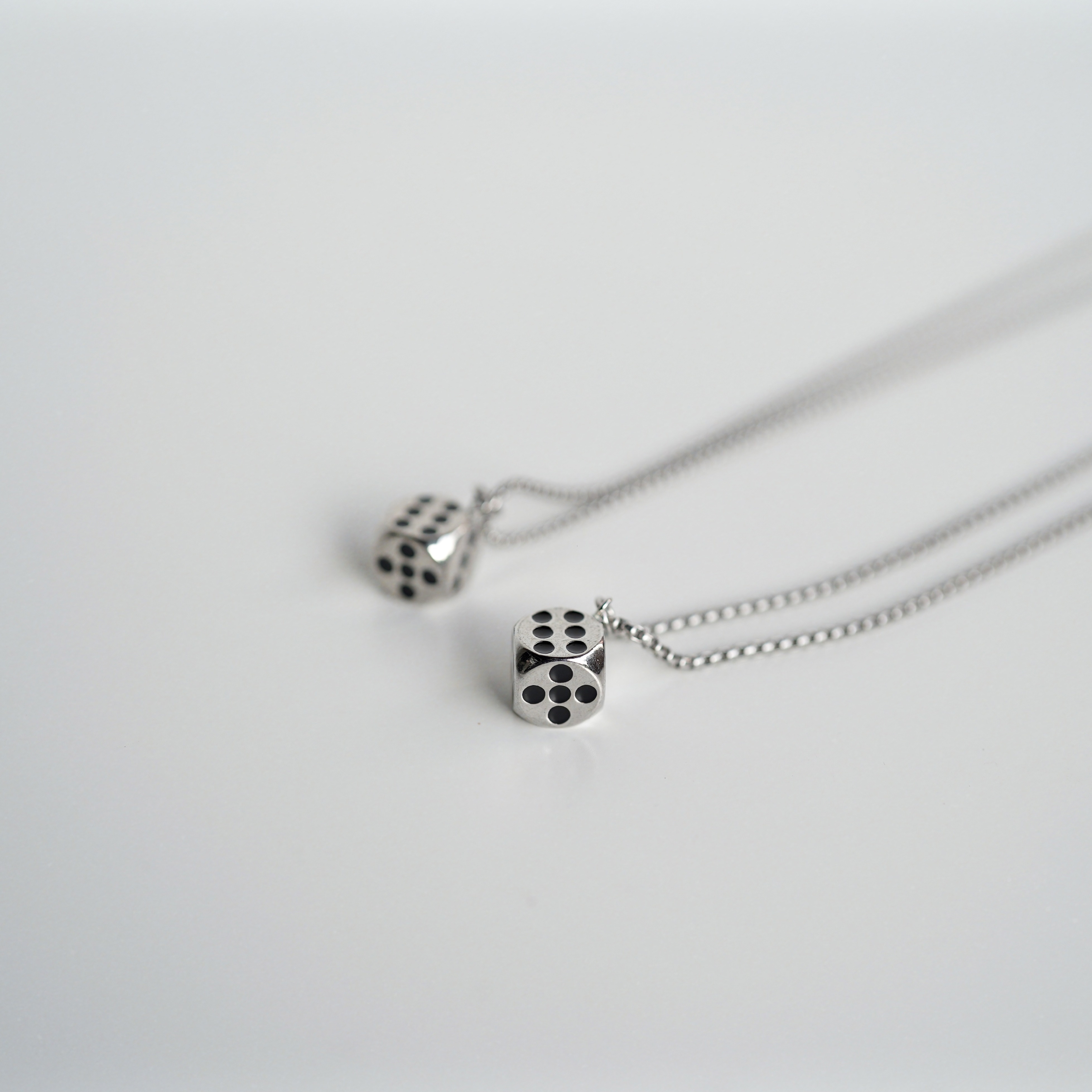 #現貨 (ACCN563) 鋼項鍊 金屬立體骰子