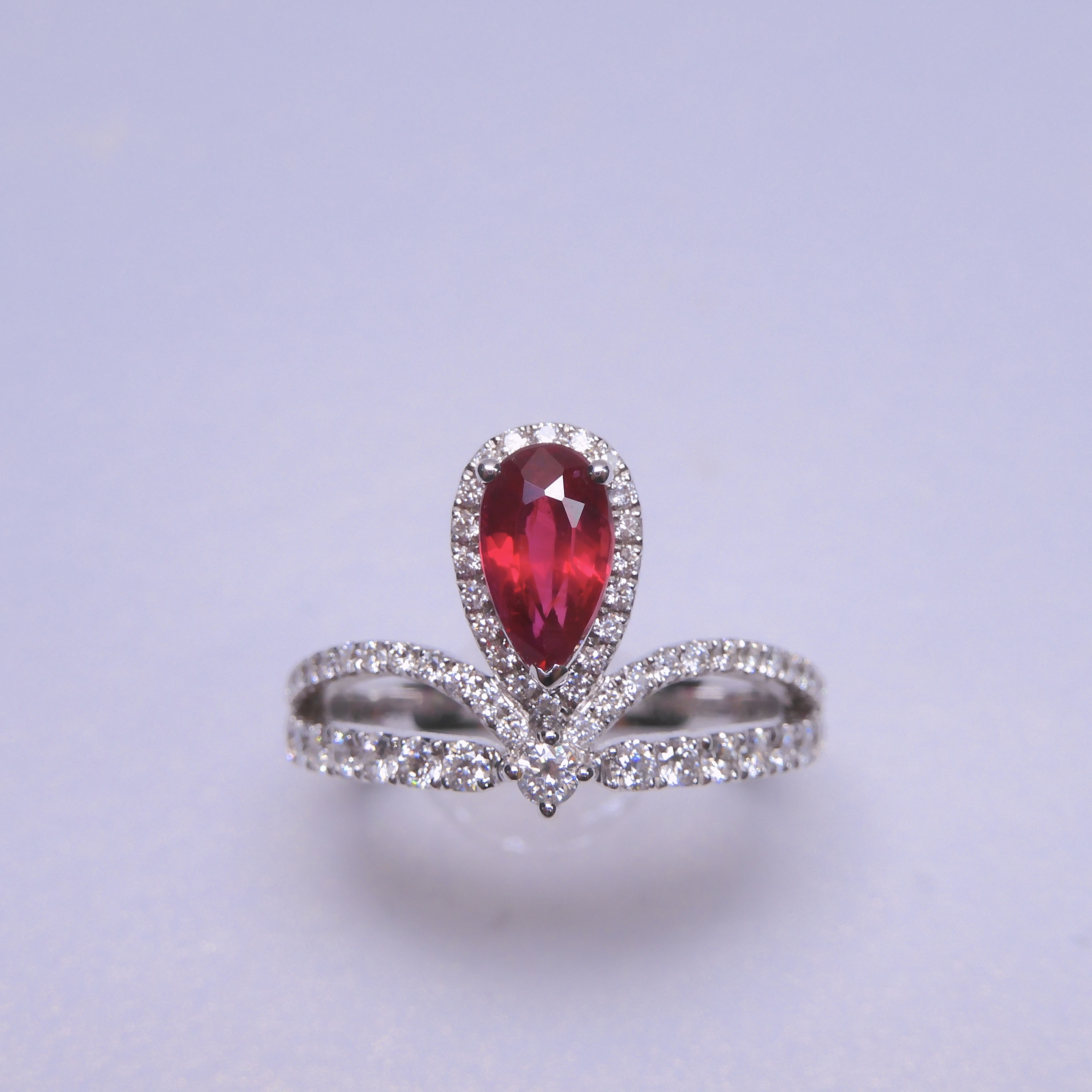 18K金 1.05ct 紅寶石戒指 (配國際證書 )