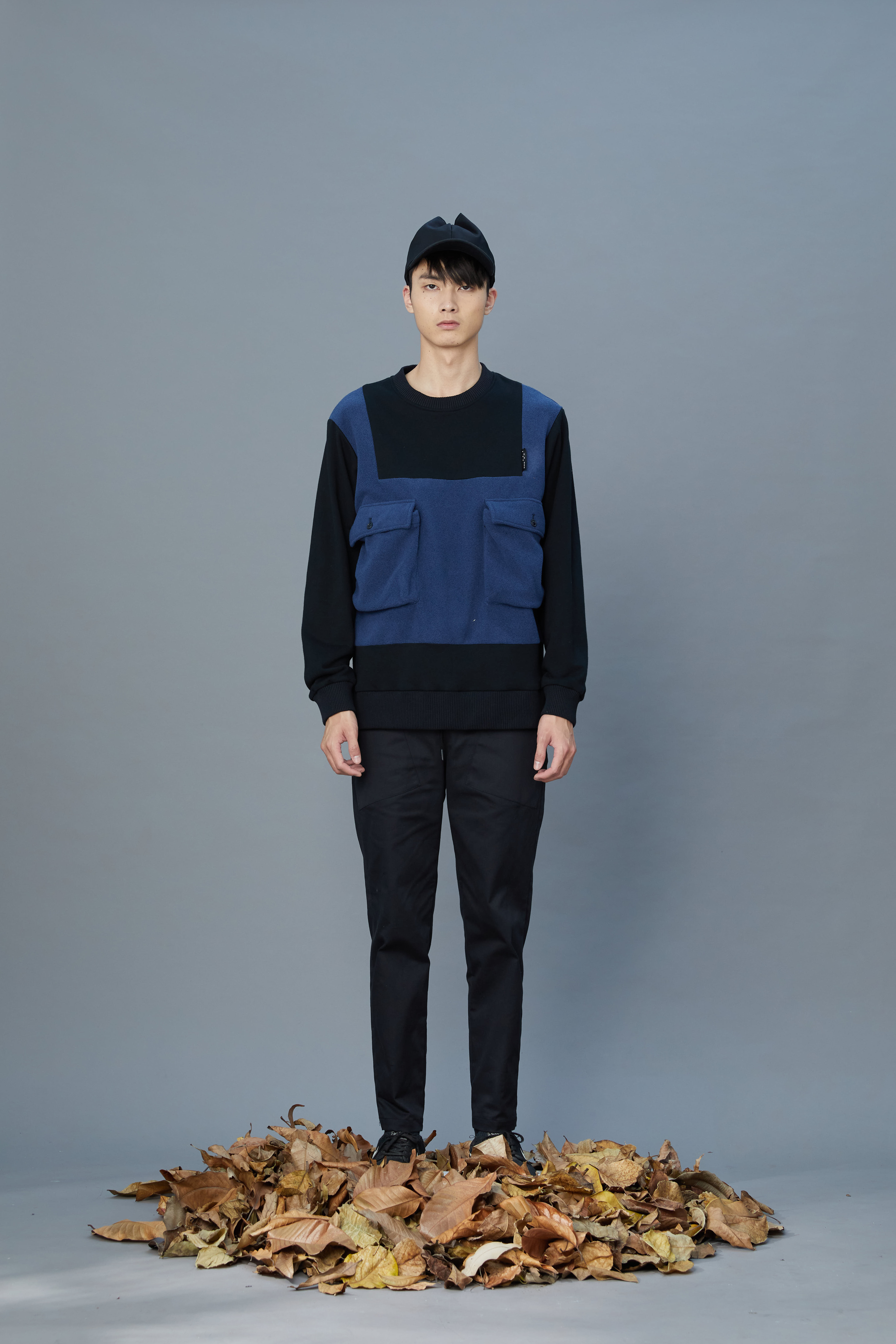 前剪接暗袋休閒褲 - 黑