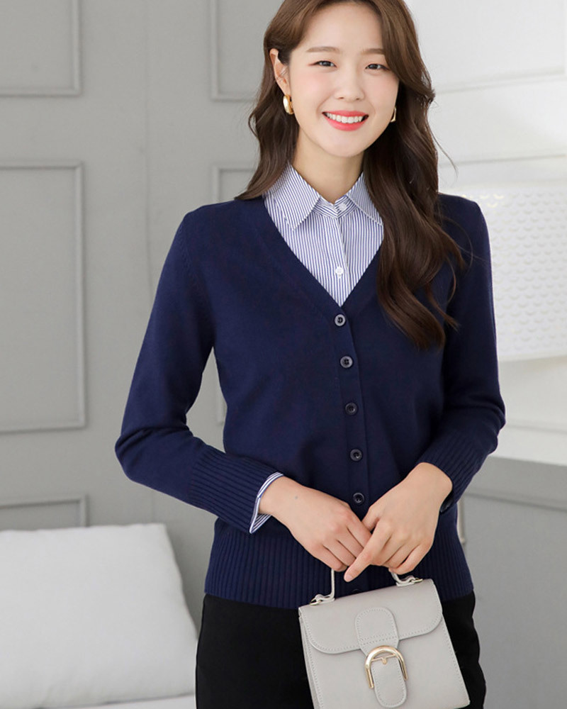 藏青S【零碼出清不退換】純色V領排釦針織外套