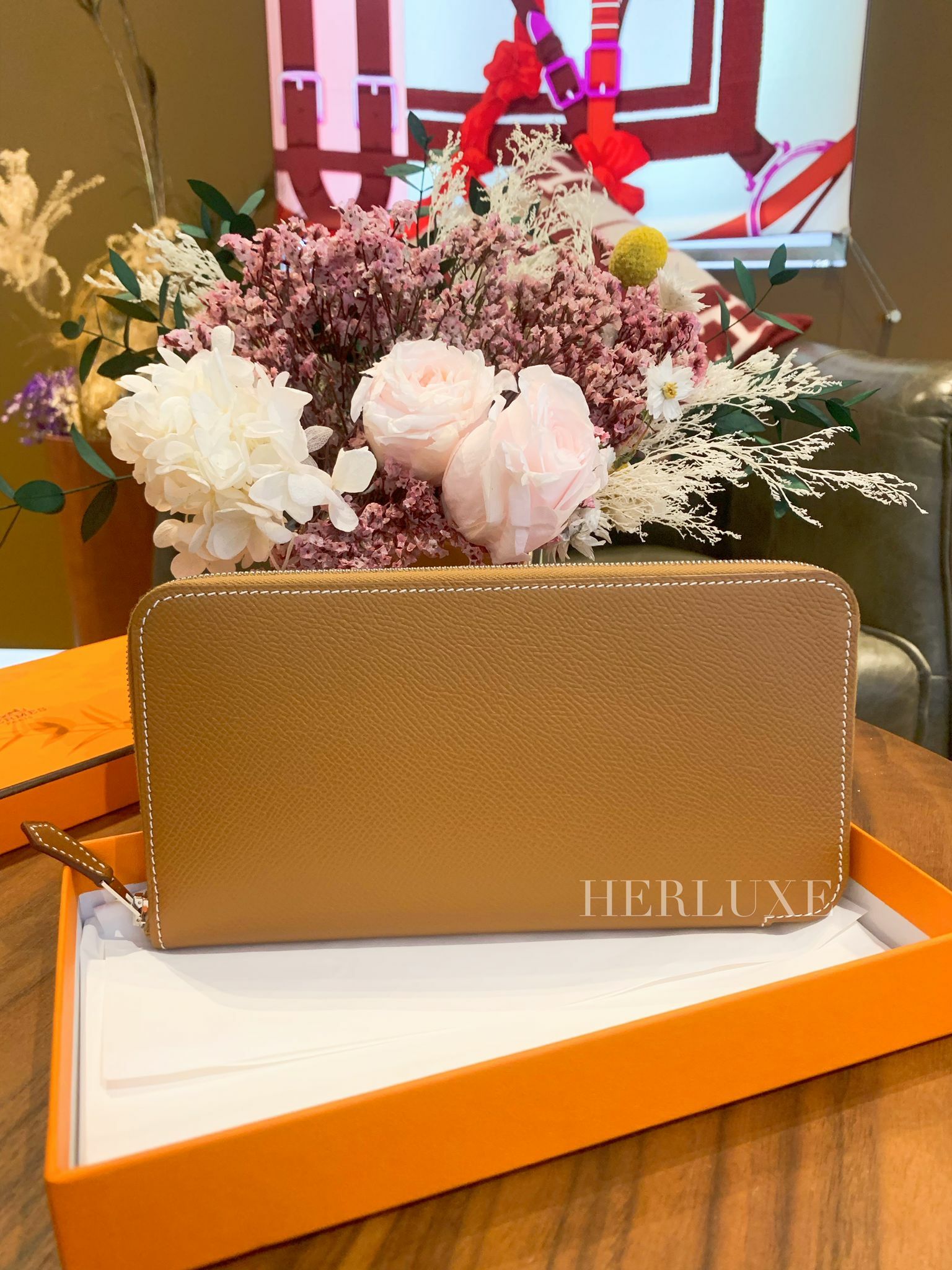 Silkin wallet 37 gold ck epsom