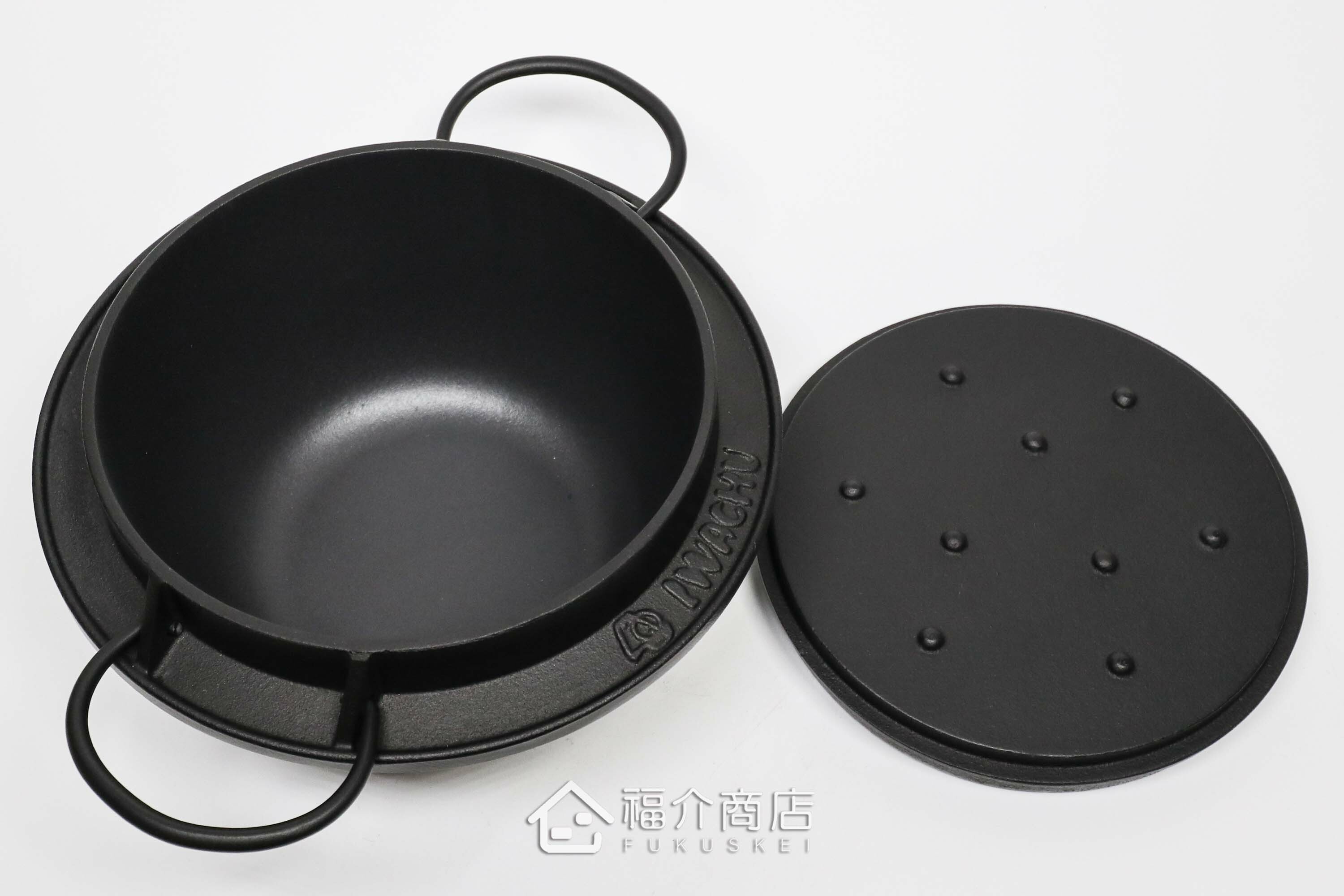 煮飯用的黑色鑄鐵鍋