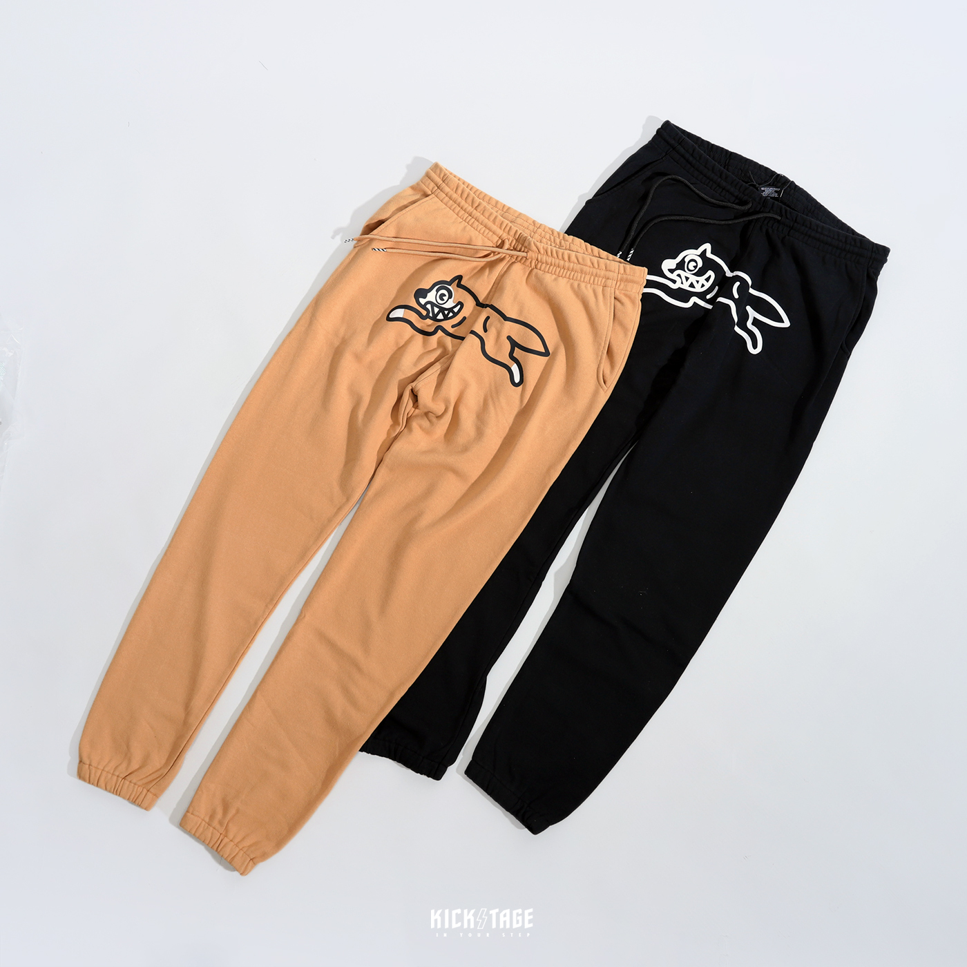 **特價商品售出不退換**男女款 ICE CREAM JOGGING DOG JOGGER 黑色 奶茶色 飛狗 縮口棉褲【411-9105】