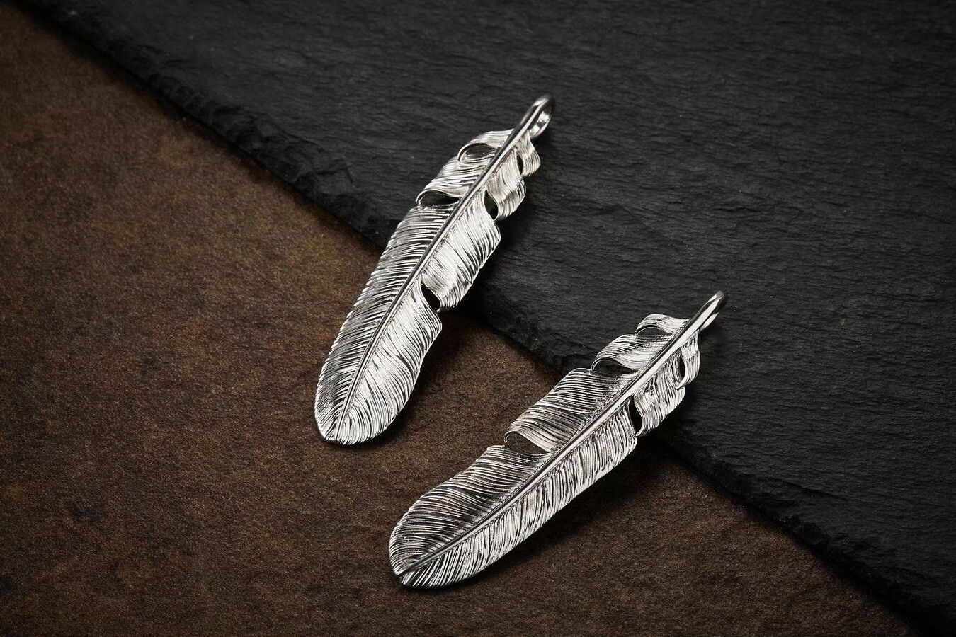 Corvus Metal 特大素銀羽毛