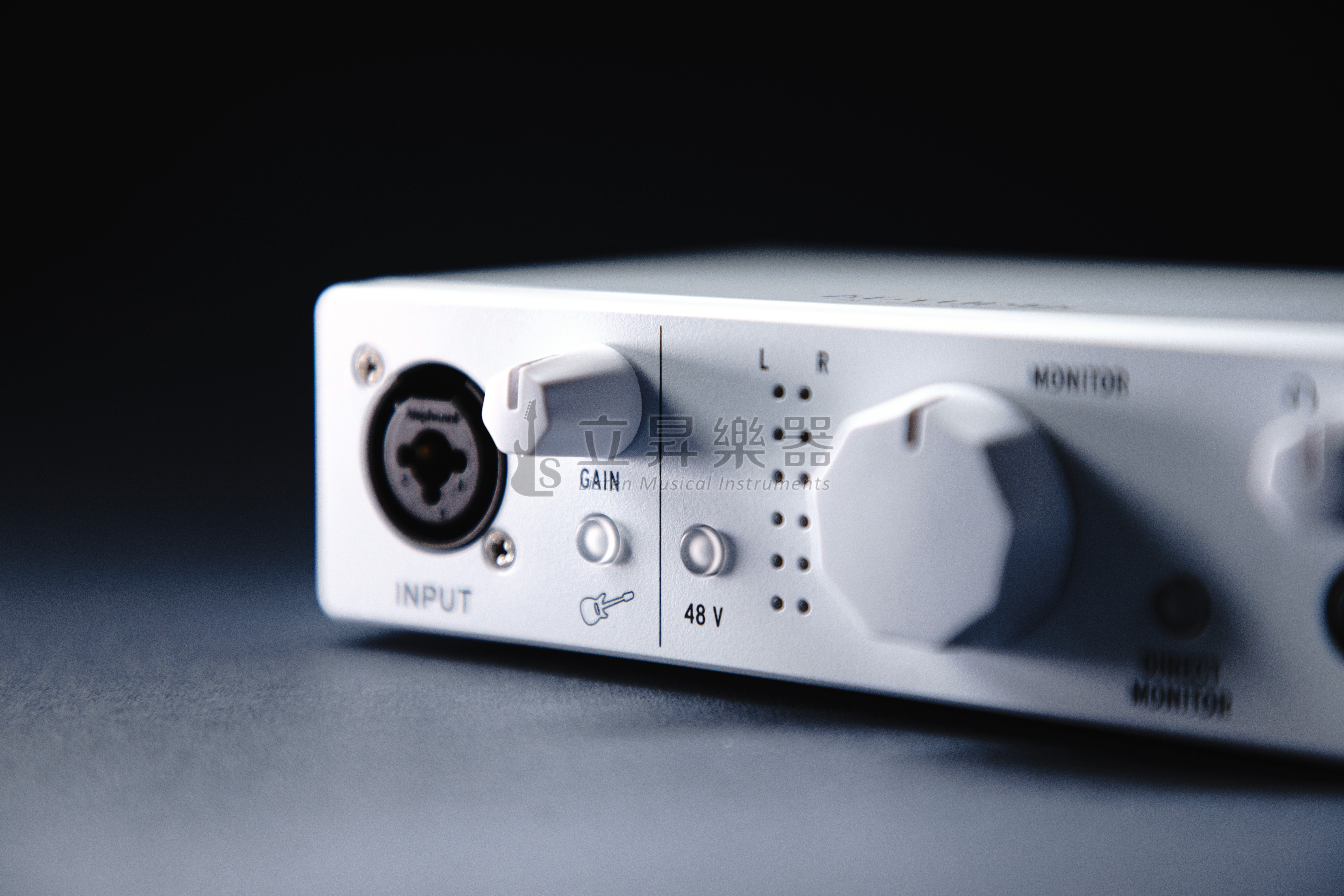 Arturia Arturia MiniFuse1 USB 便攜式 錄音介面 一進二出 黑白雙色可選 第 4 張圖片｜三峽鍵盤 / 鋼琴