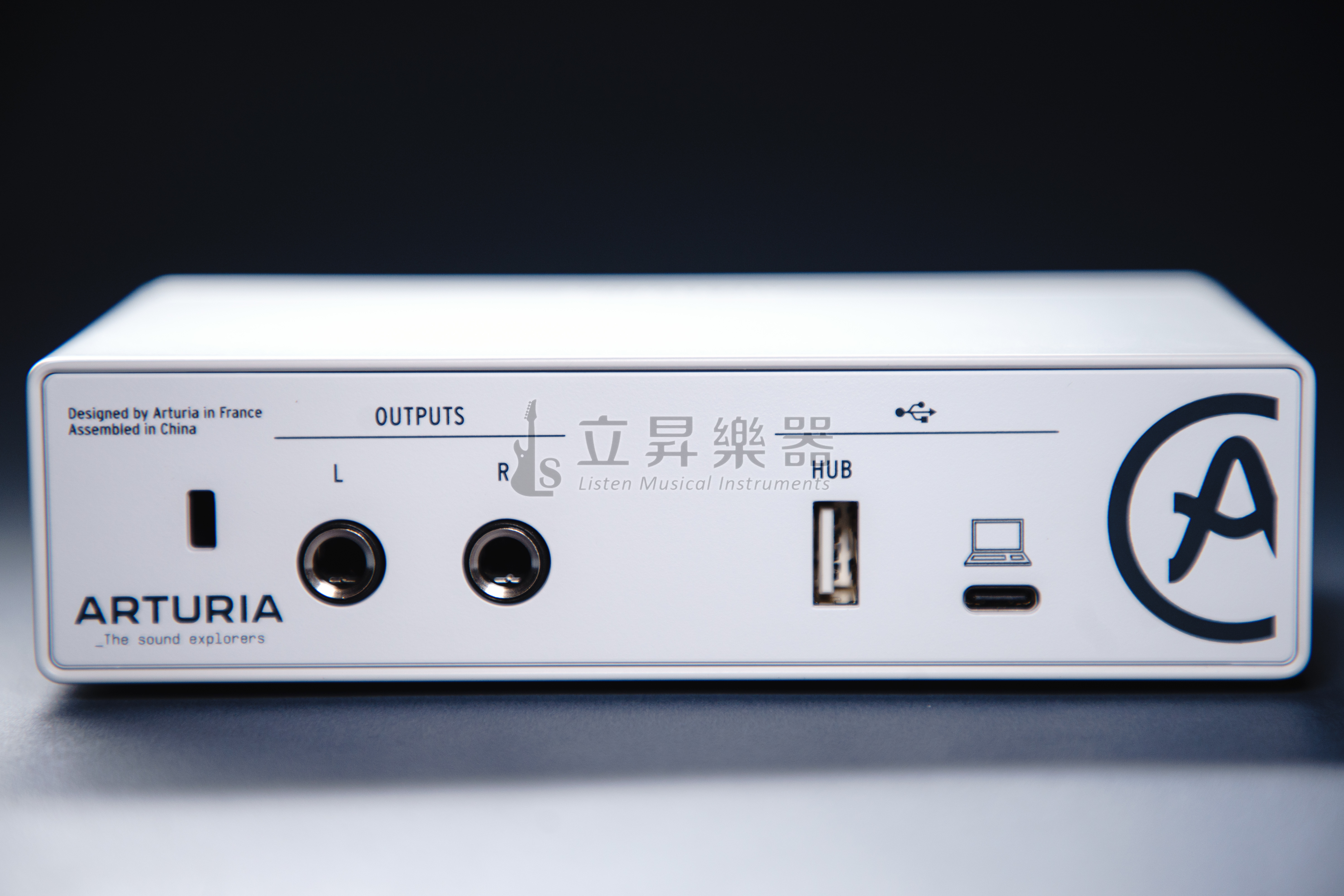 Arturia Arturia MiniFuse1 USB 便攜式 錄音介面 一進二出 黑白雙色可選 第 6 張圖片｜三峽鍵盤 / 鋼琴