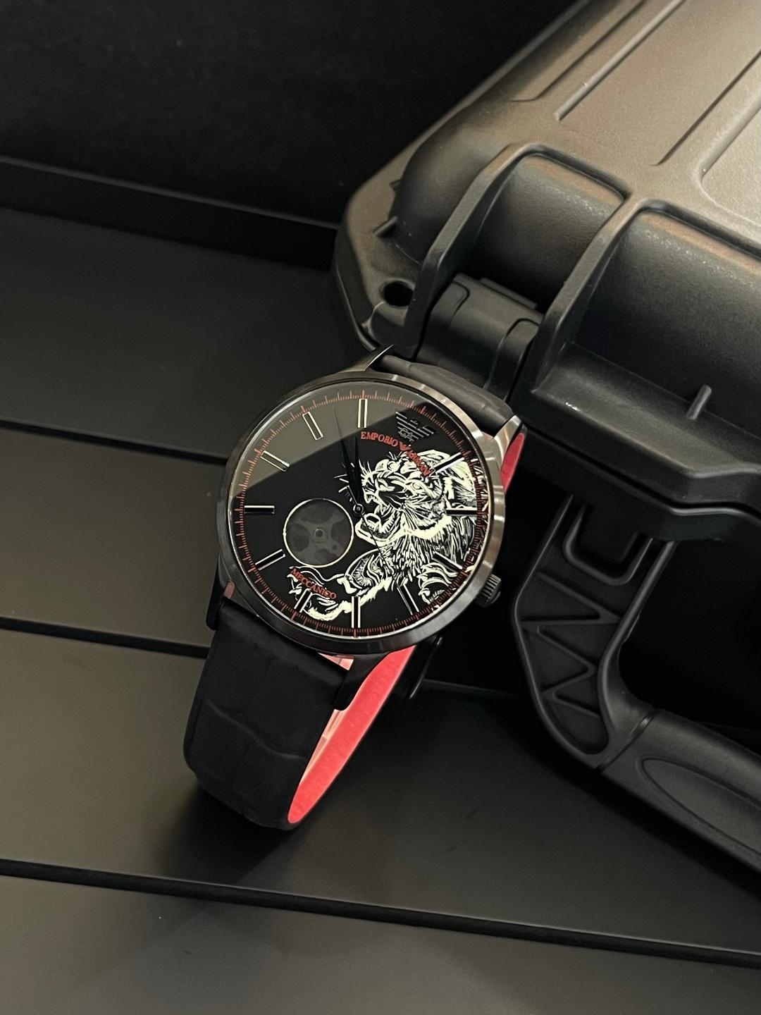 【EMPORIO ARMANI】虎虎生風鏤空機械腕錶 AR60046 (43mm)  現代鐘錶