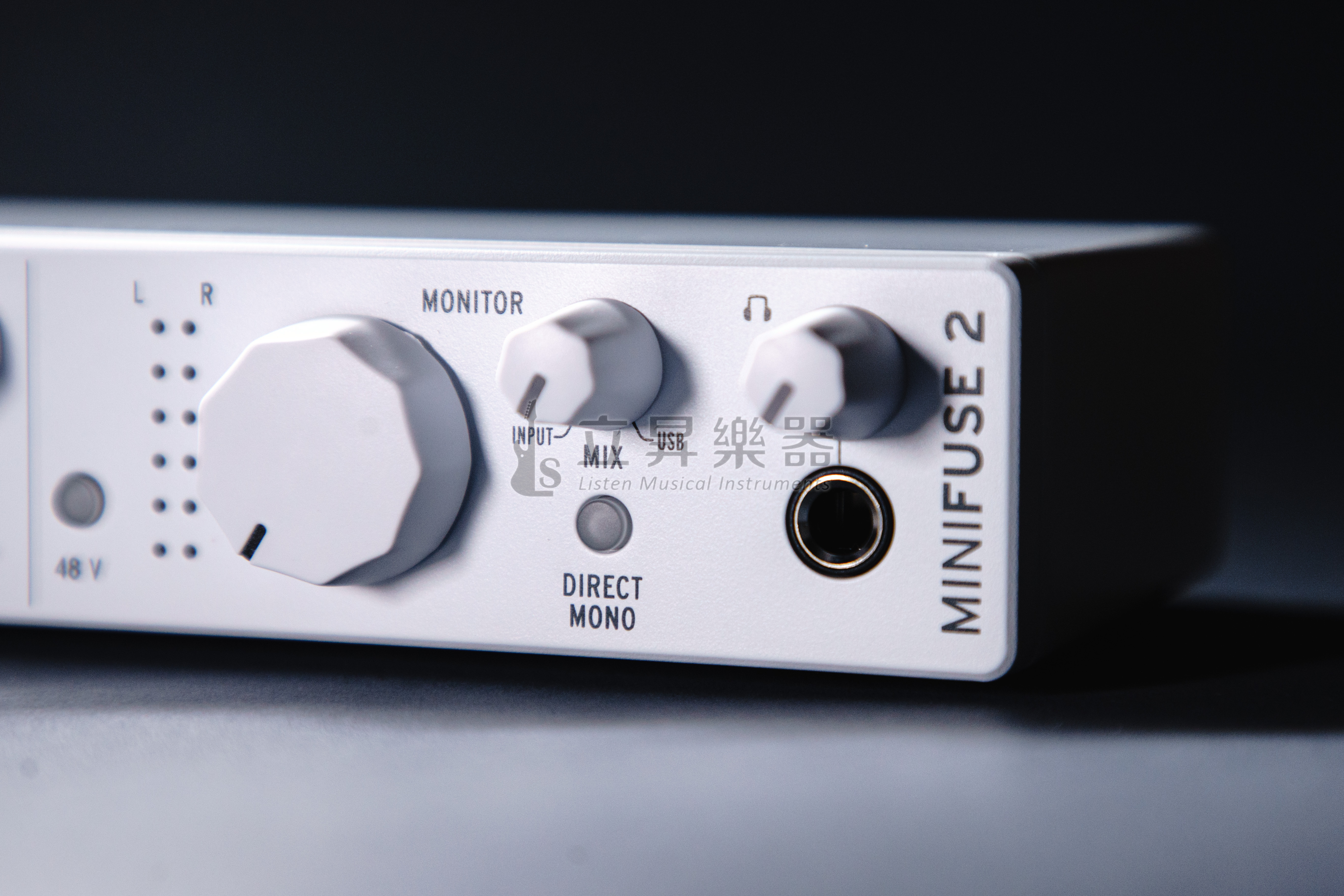 Arturia Arturia MiniFuse2 USB 便攜式 錄音介面 二進二出 附Midi in/out 黑白雙色可選 第 4 張圖片｜三峽麥克風