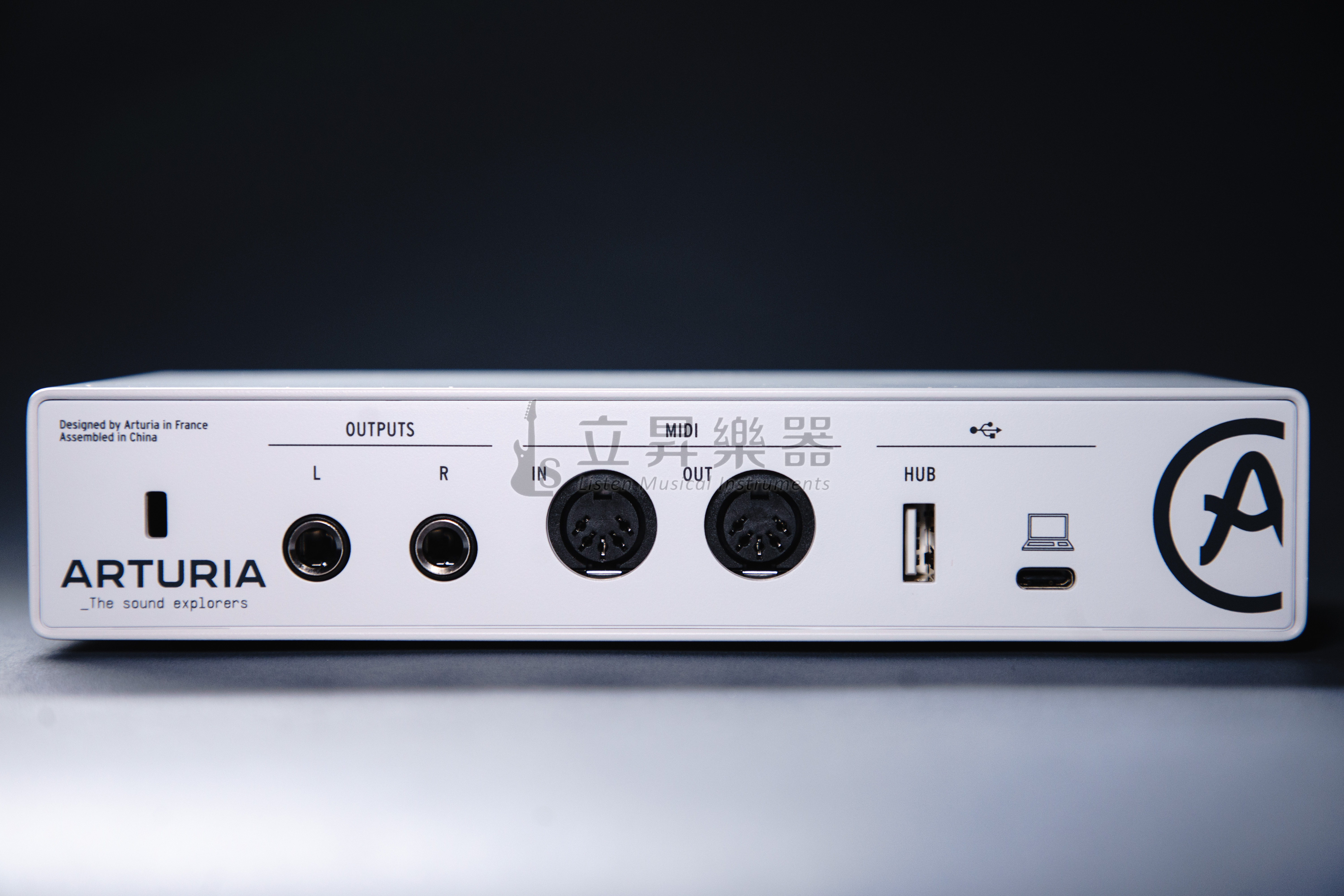 Arturia Arturia MiniFuse2 USB 便攜式 錄音介面 二進二出 附Midi in/out 黑白雙色可選 第 6 張圖片｜三峽麥克風