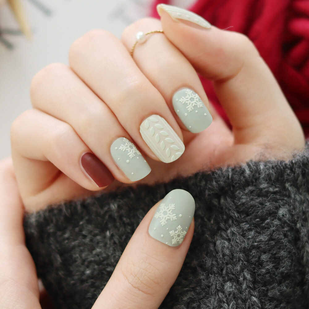 SNOWFLAKE KNIT (45719)