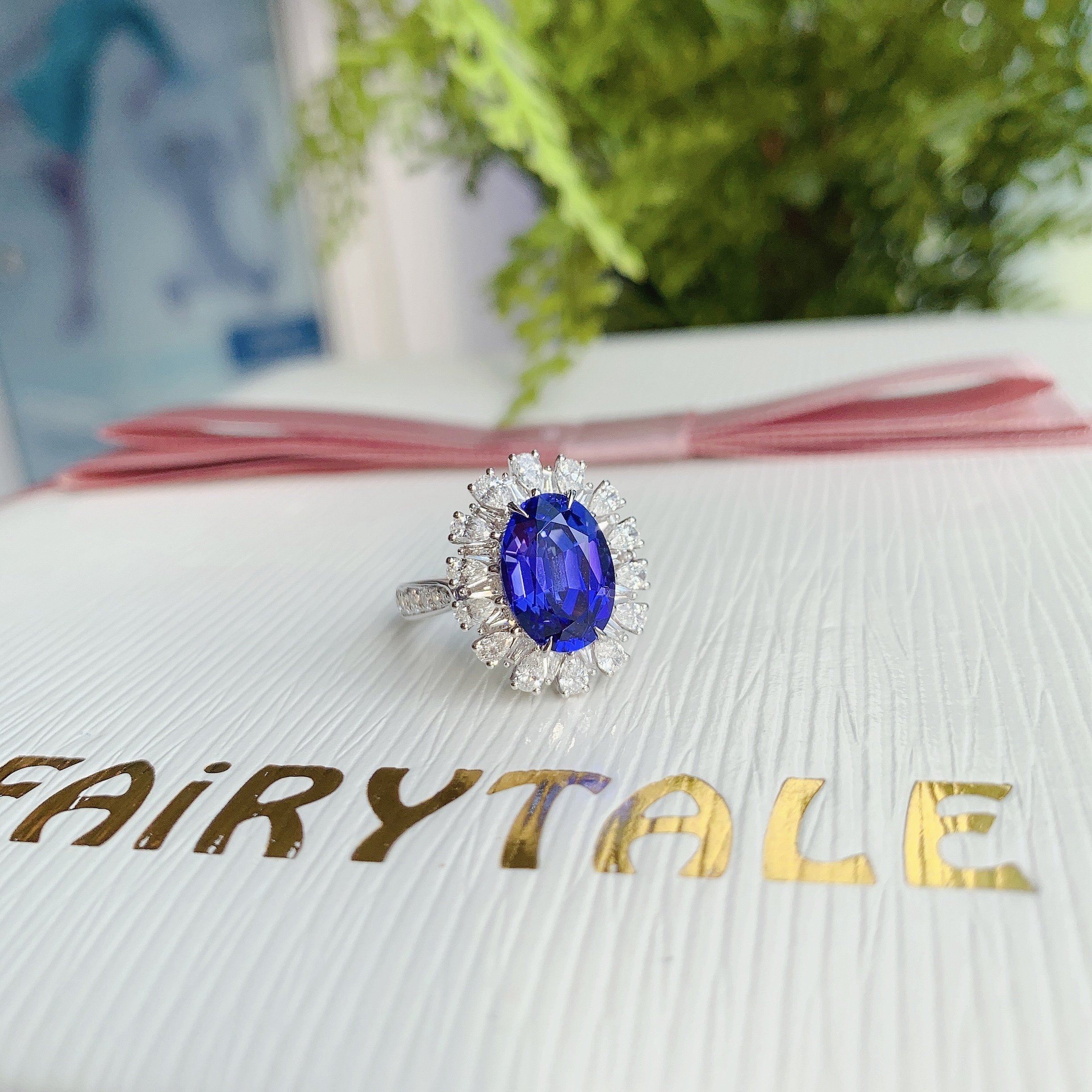 18K坦桑石鑽石戒指/吊墜兩用款  - 5A色 （帶GUILD證書）